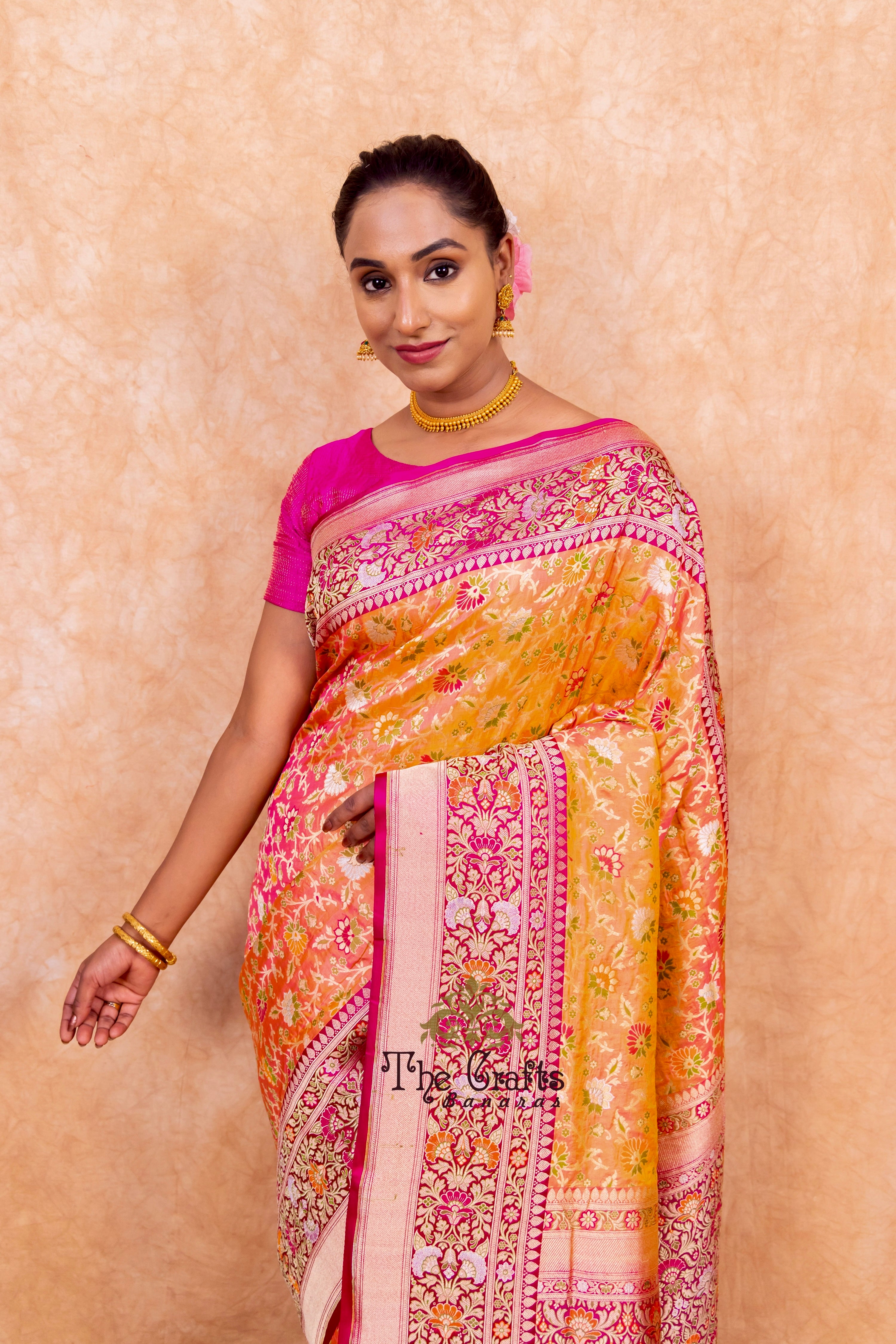 Pure Katan Silk Handloom Banarasi Saree - Jall Work With Meenakari Tilfi