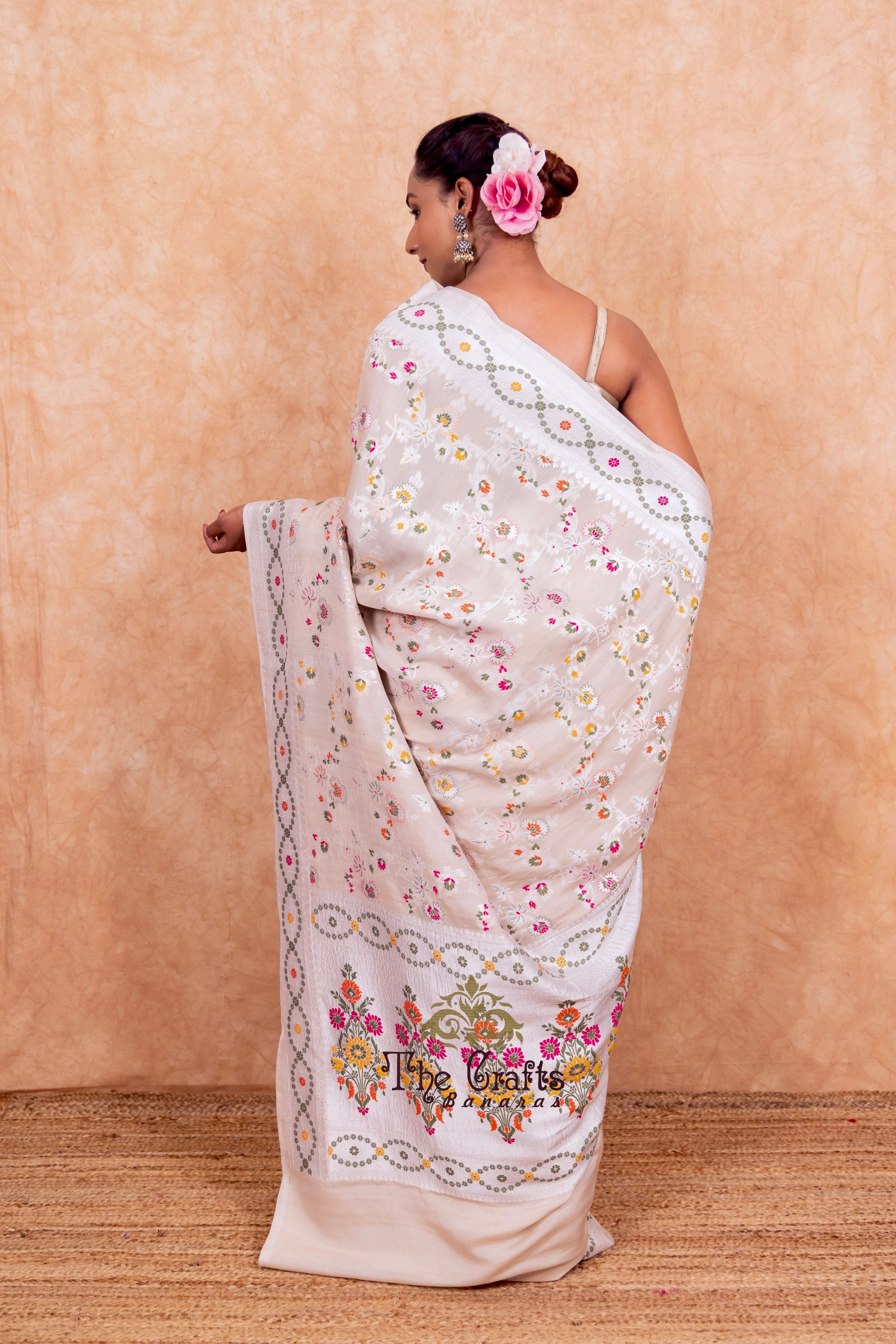 Tussar Georgette Handloom Banarasi Saree - Meenakari