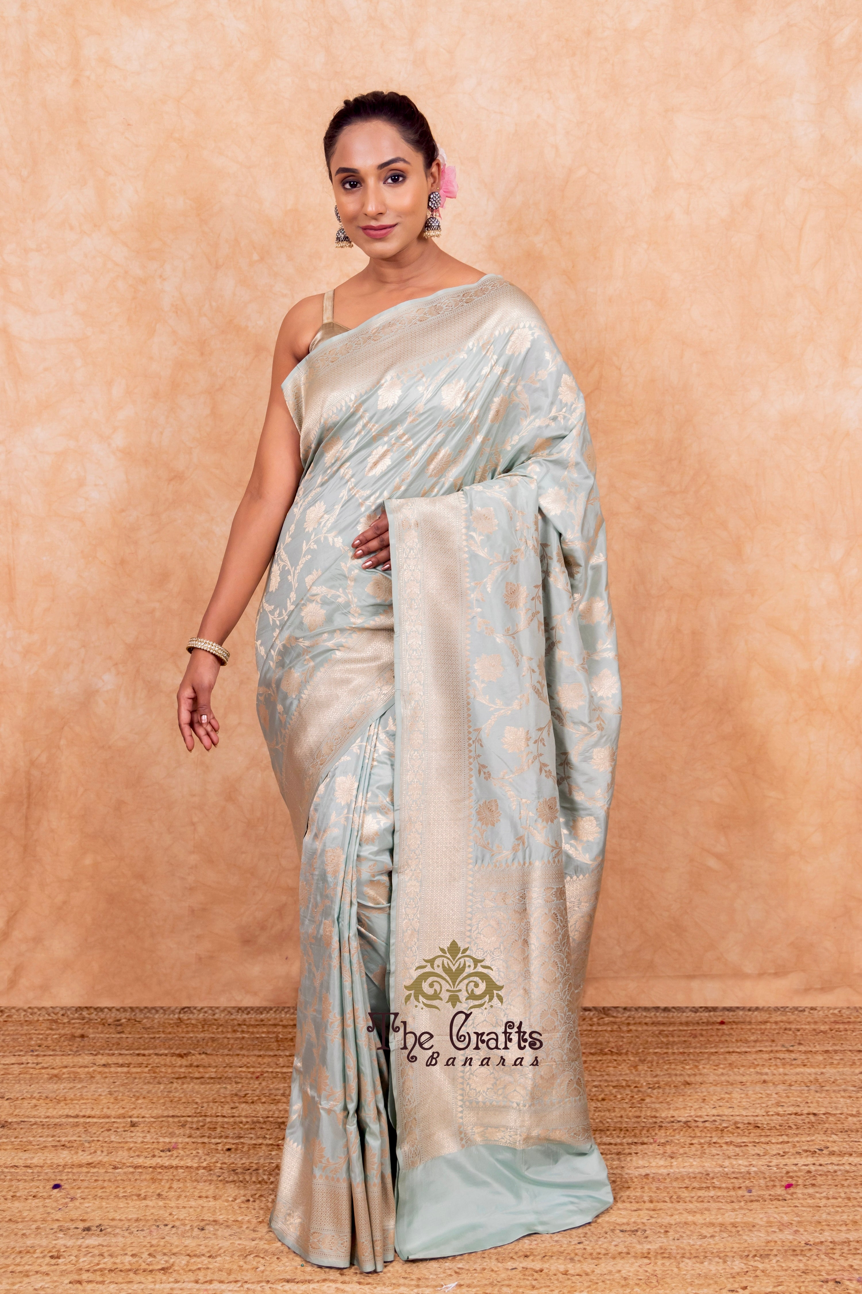 Pure Katan Silk Handloom Banarasi Saree - Jaal work