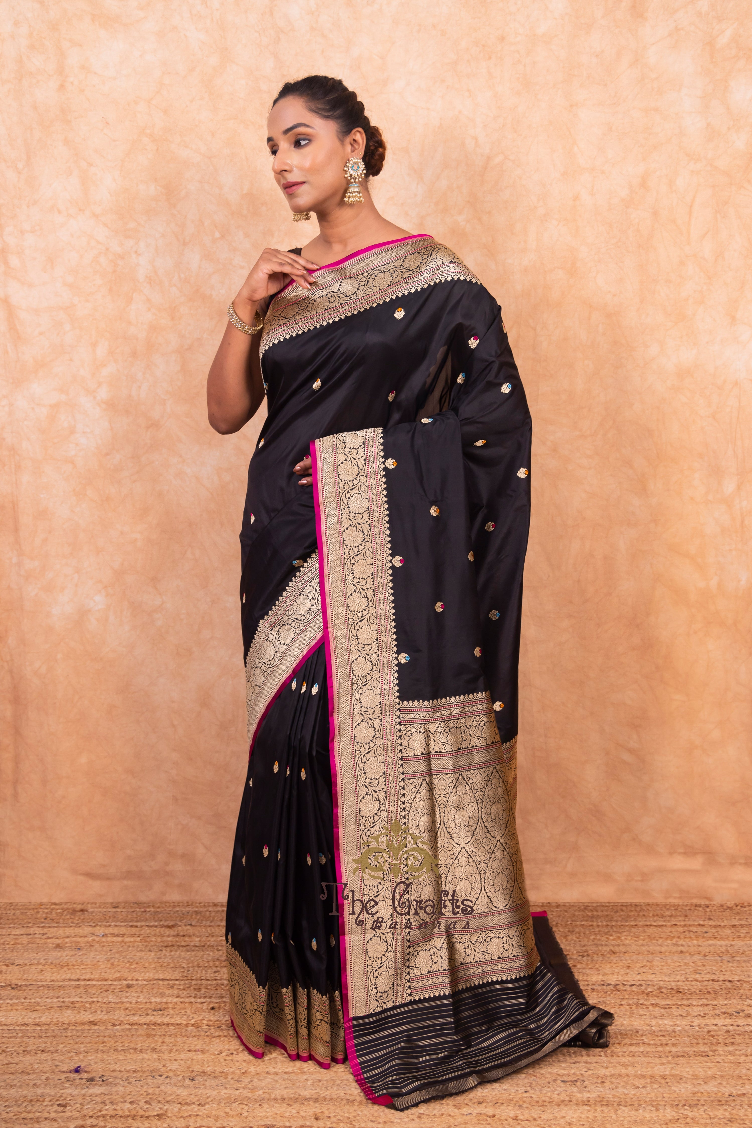 Pure Katan Silk Handloom Banarasi Saree - with kadhua zari work