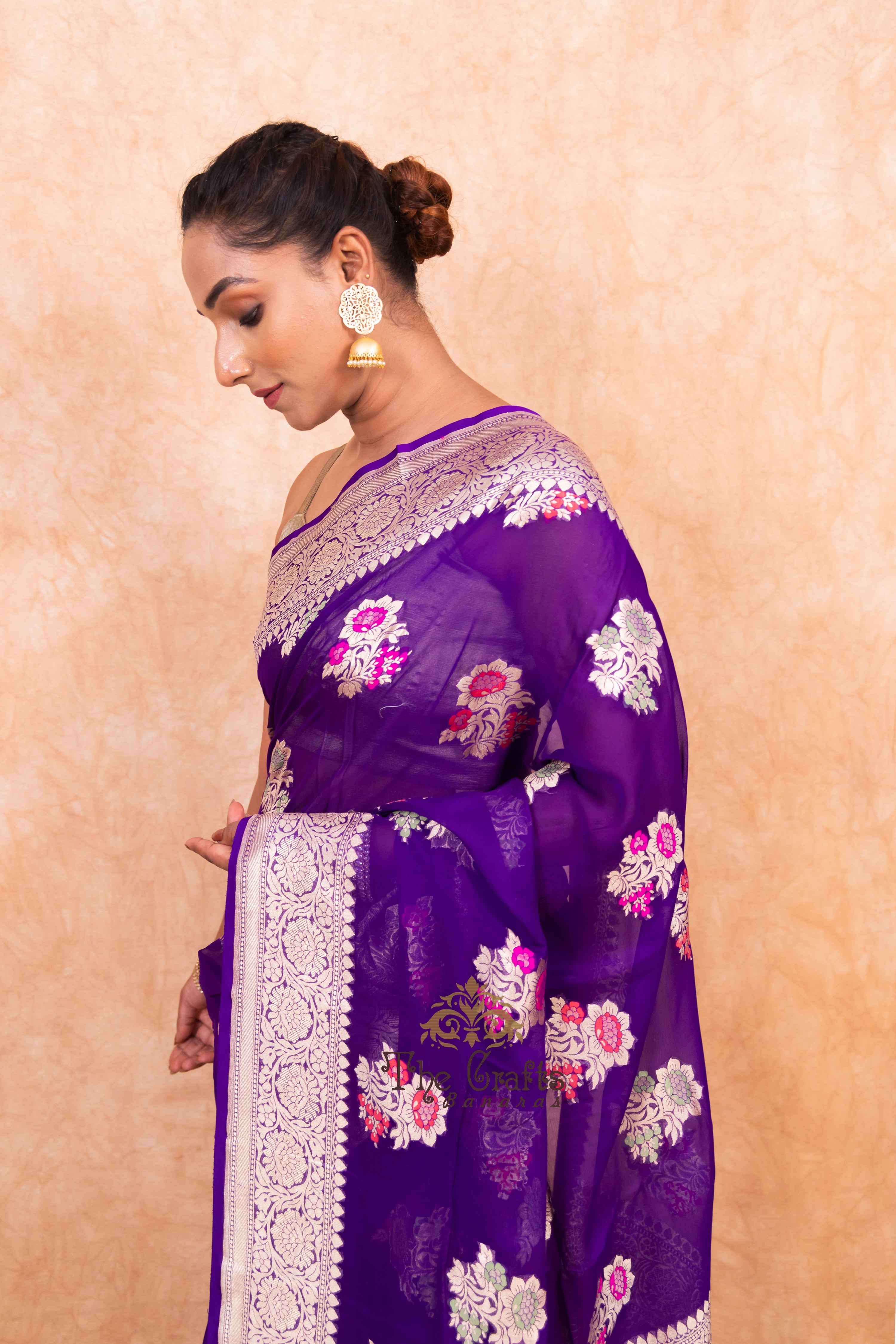 Khaddi Georgette Handloom Banarasi Saree - Jaal with Meenakari