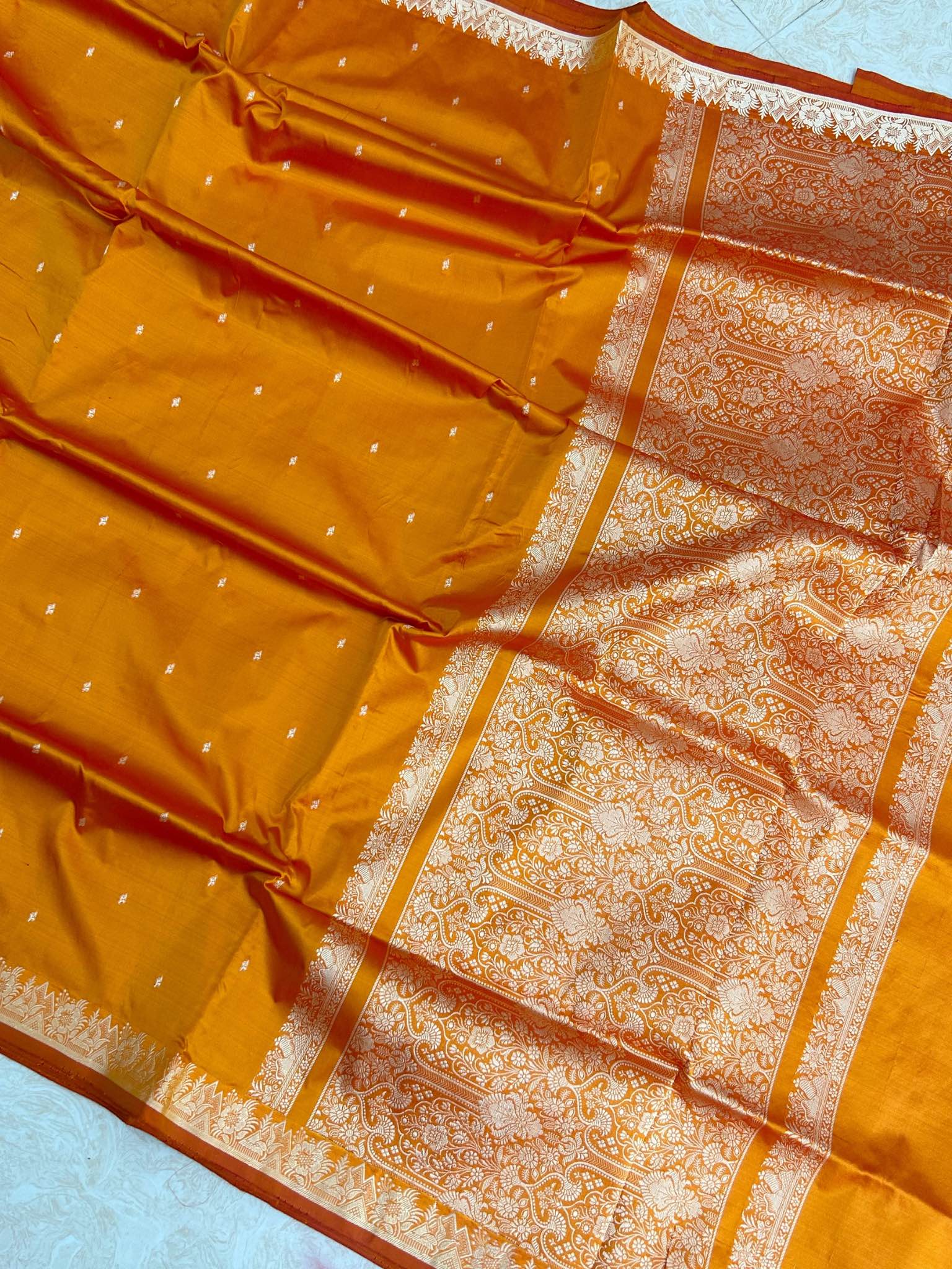 Pure Katan Silk Handloom Banarasi Saree - Chunri Buti