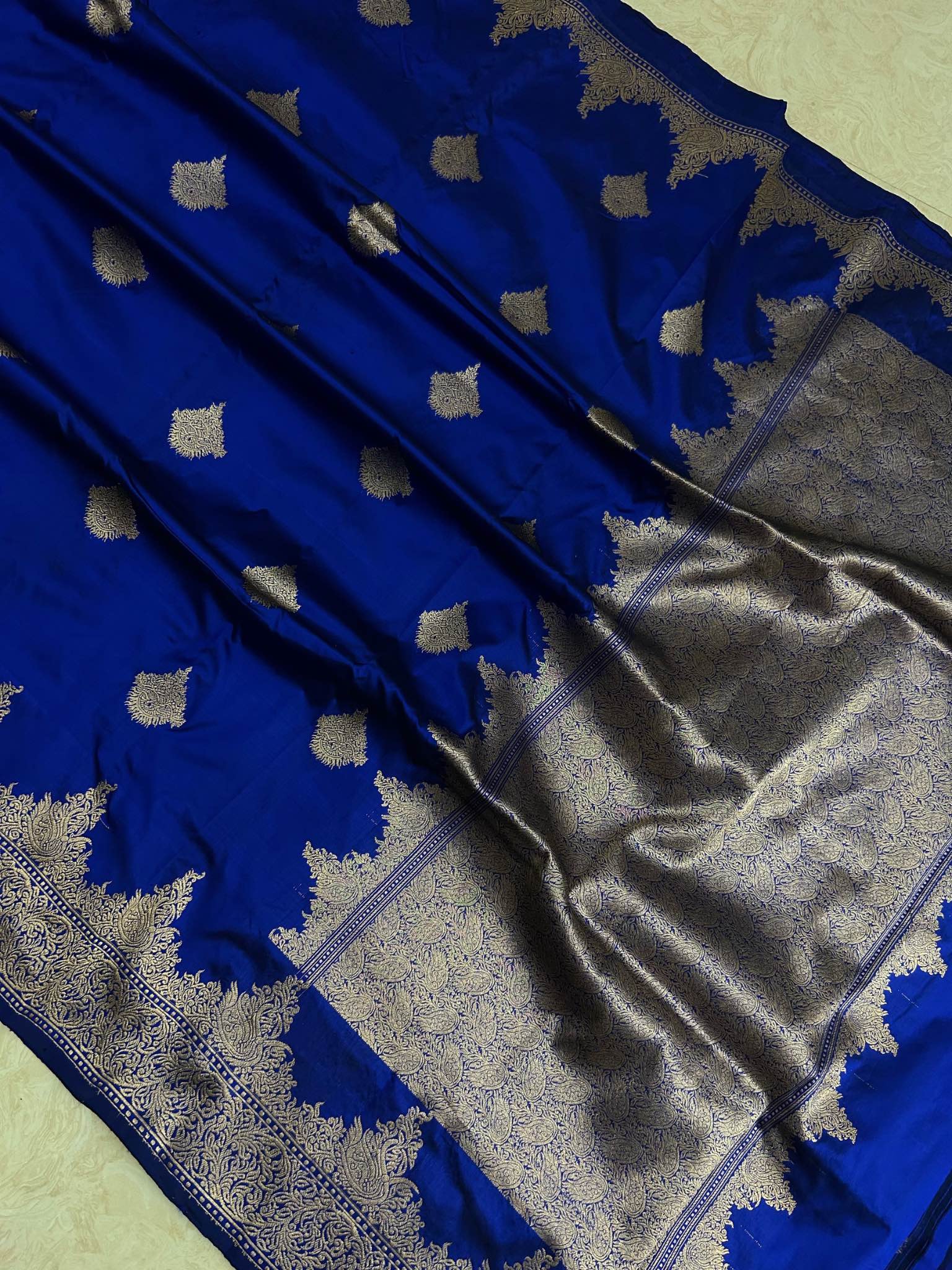 Pure Katan Silk Handloom Banarasi Saree - Jaal work