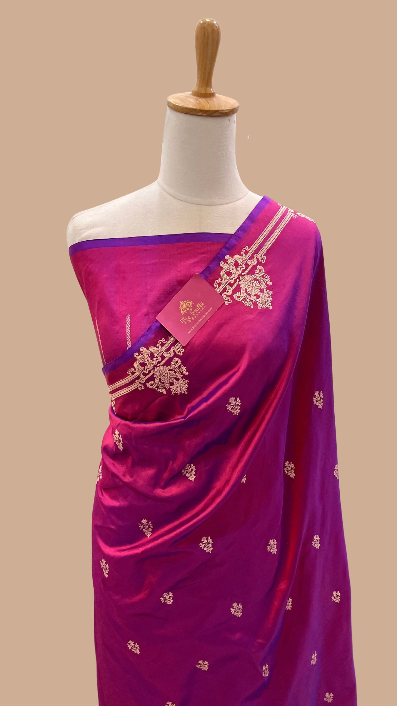 Pure Katan Silk Handloom Banarasi Saree - with kadhua motifs