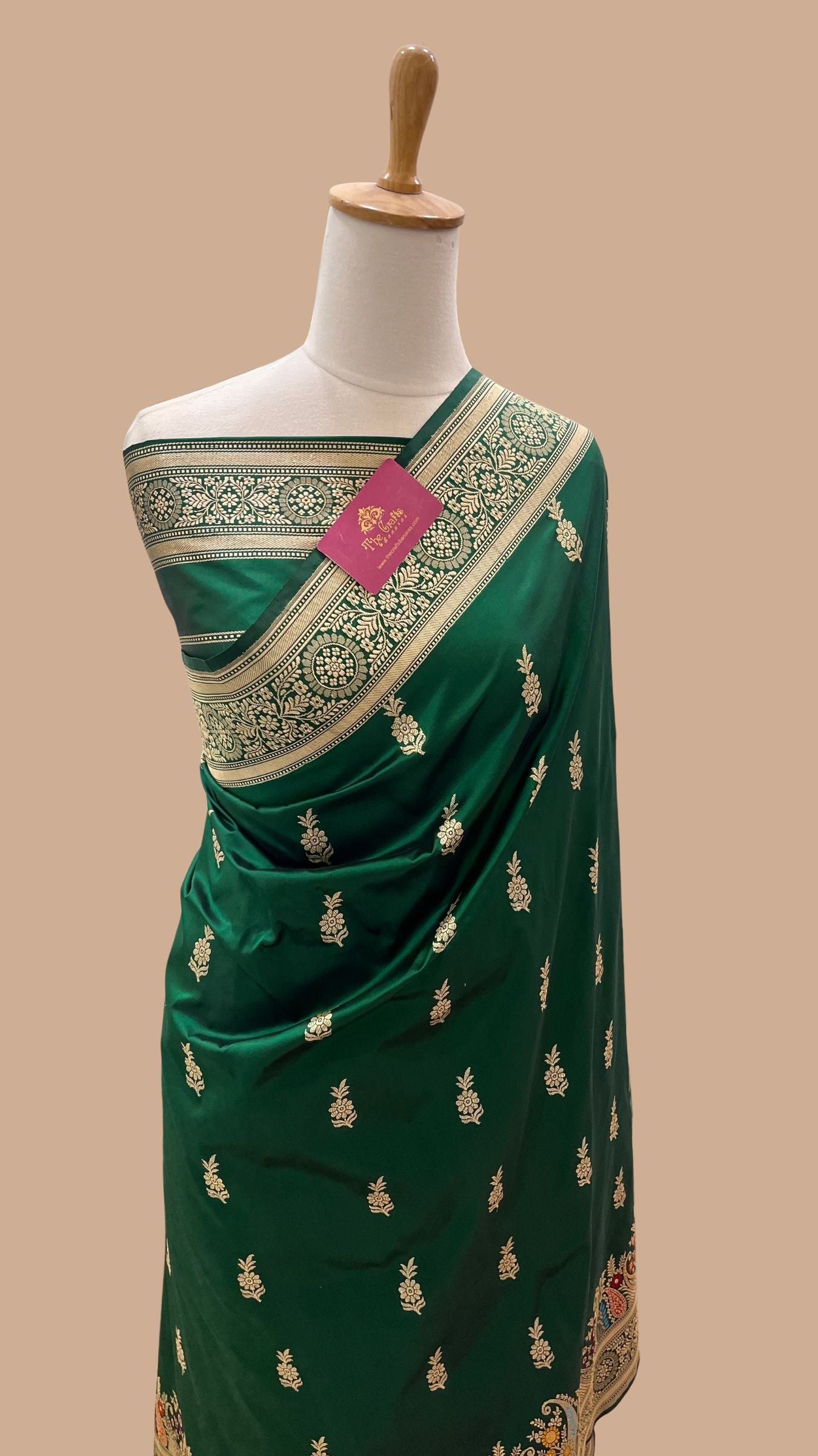 Pure Katan Silk Handloom Banarasi Saree - with kadhua meenakari motifs