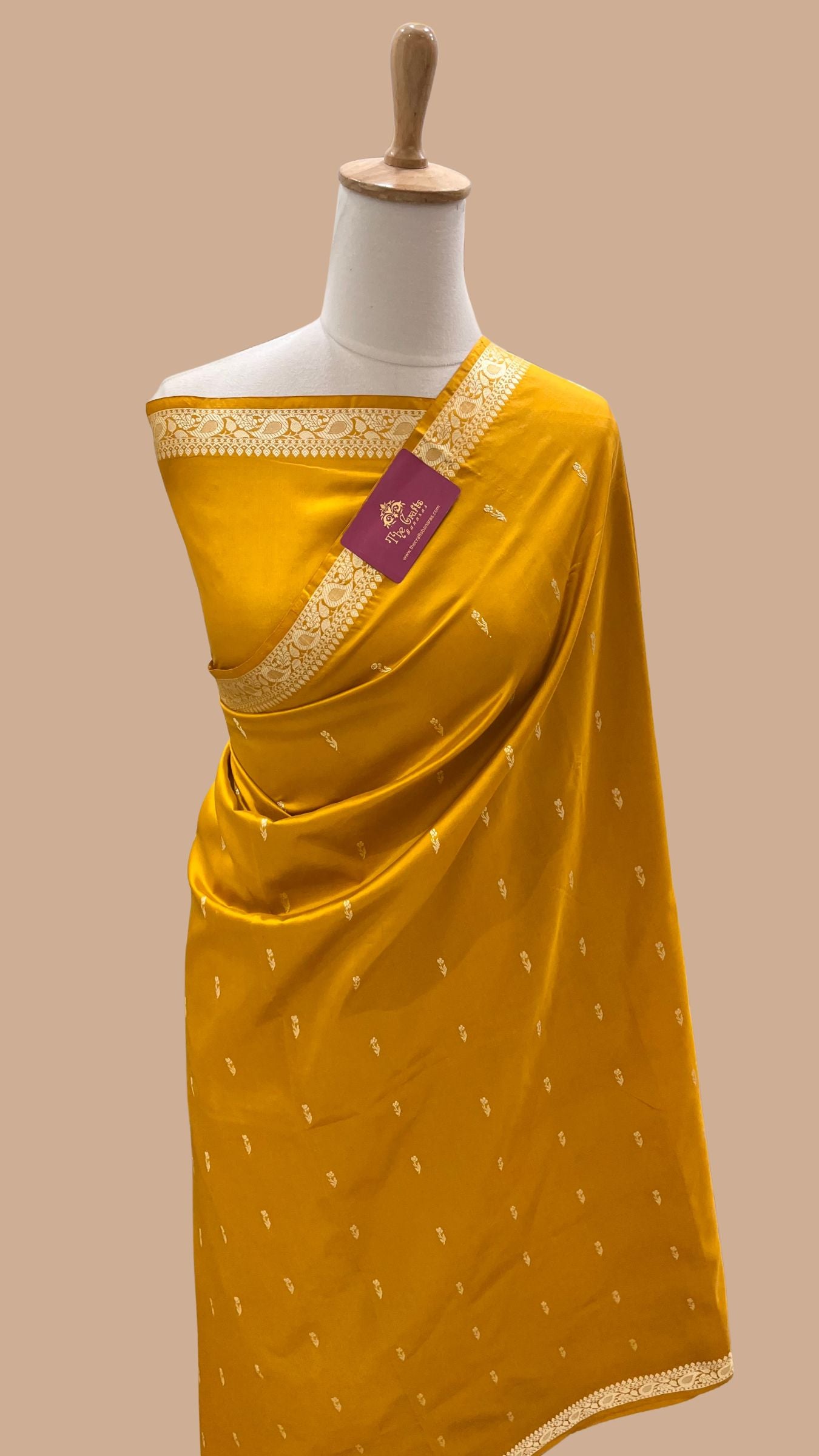 Pure Katan Silk Handloom Banarasi Saree - Resham Chunri Buti
