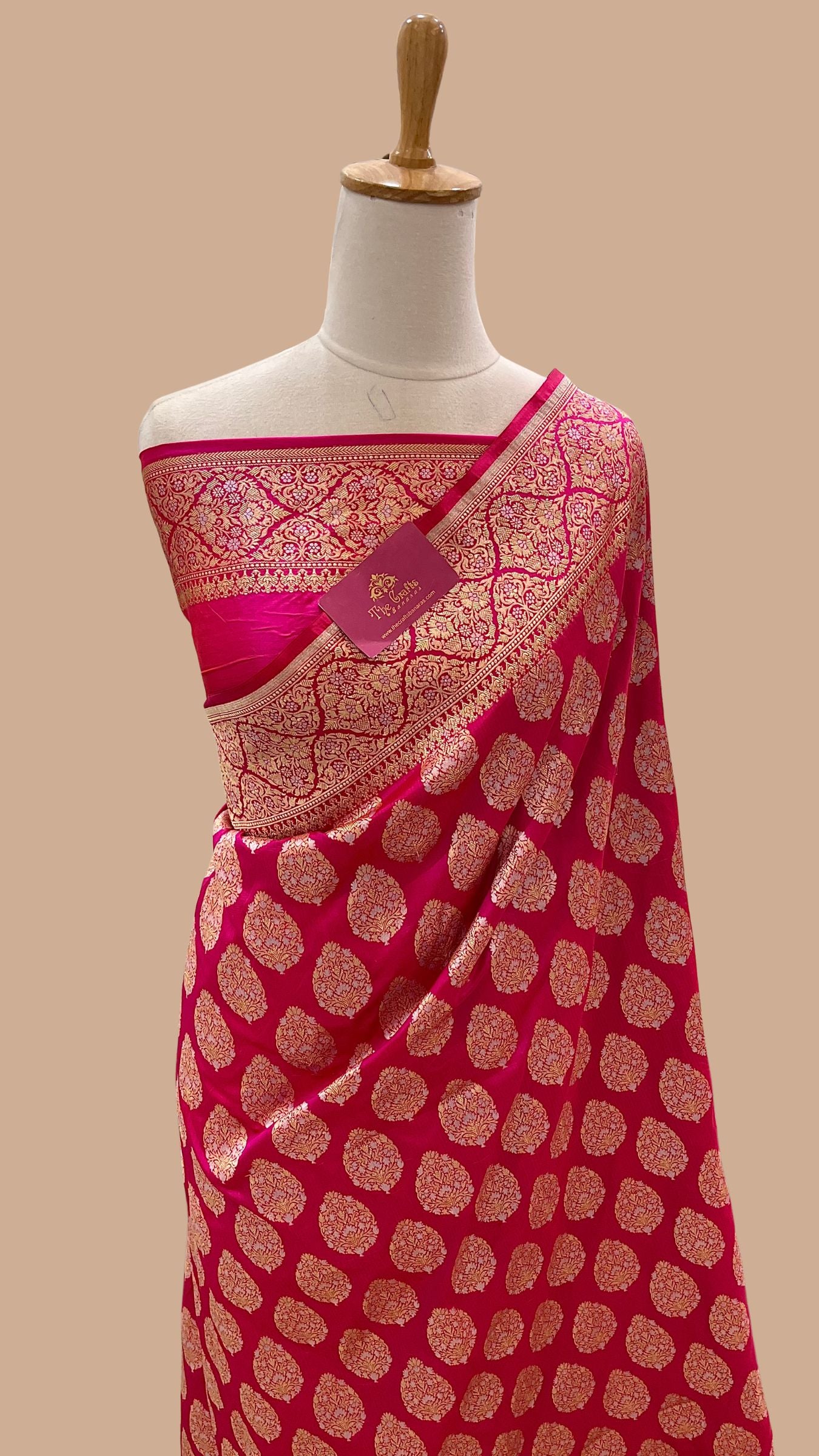 Pure Katan Silk Handloom Banarasi Saree - With Sonarupa Jaal Work