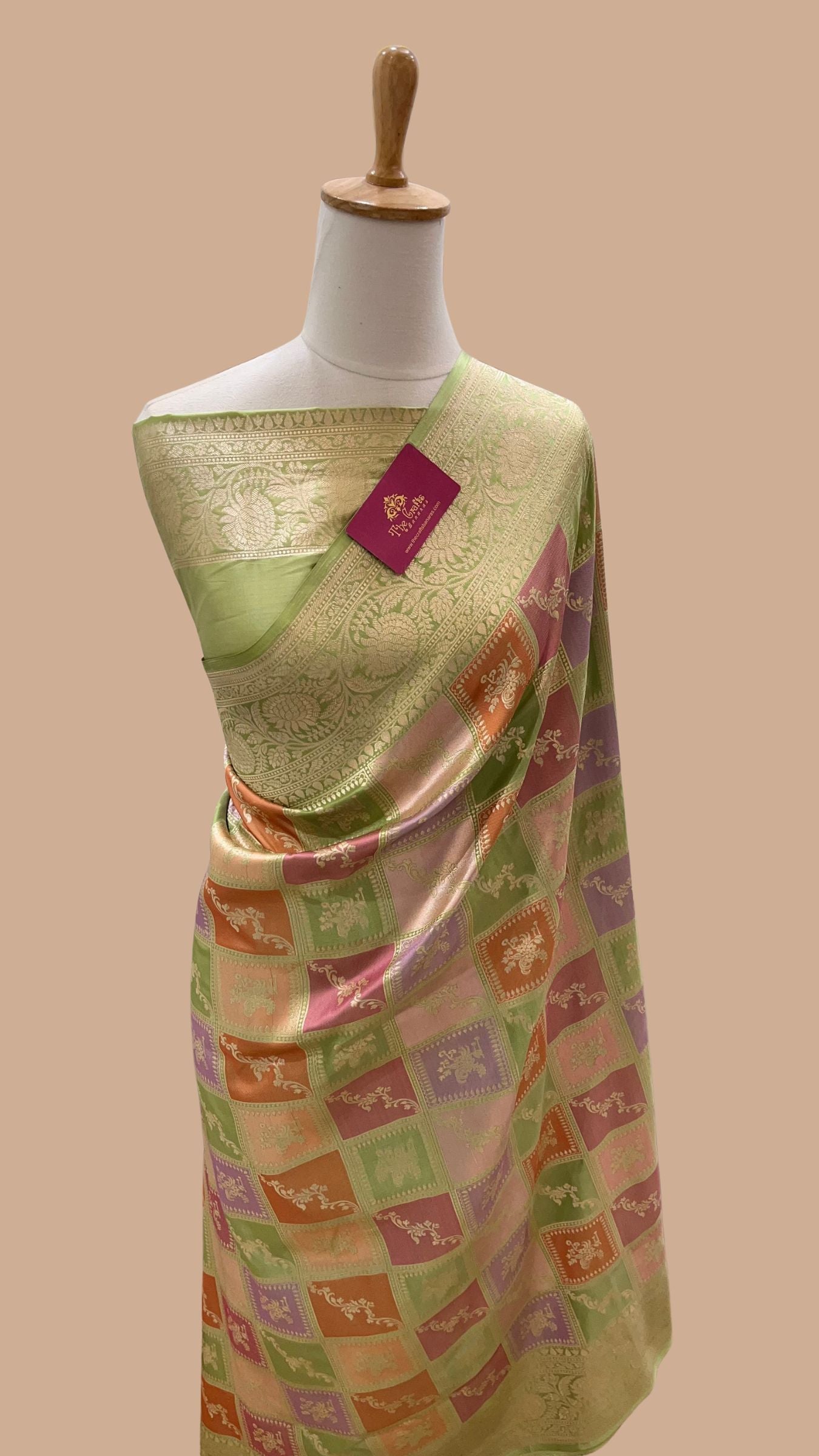 Rangkat Pure Katan Silk Handloom Banarasi Saree - Jaal with meenakari