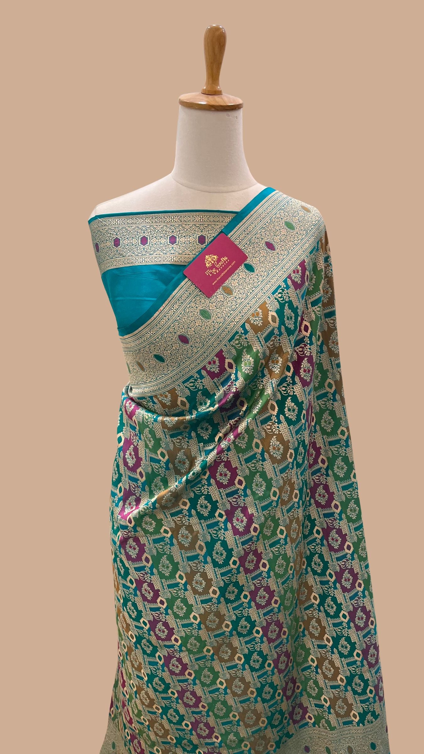 Rangkat Pure Katan Silk Handloom Banarasi Saree - Jaal with meenakari