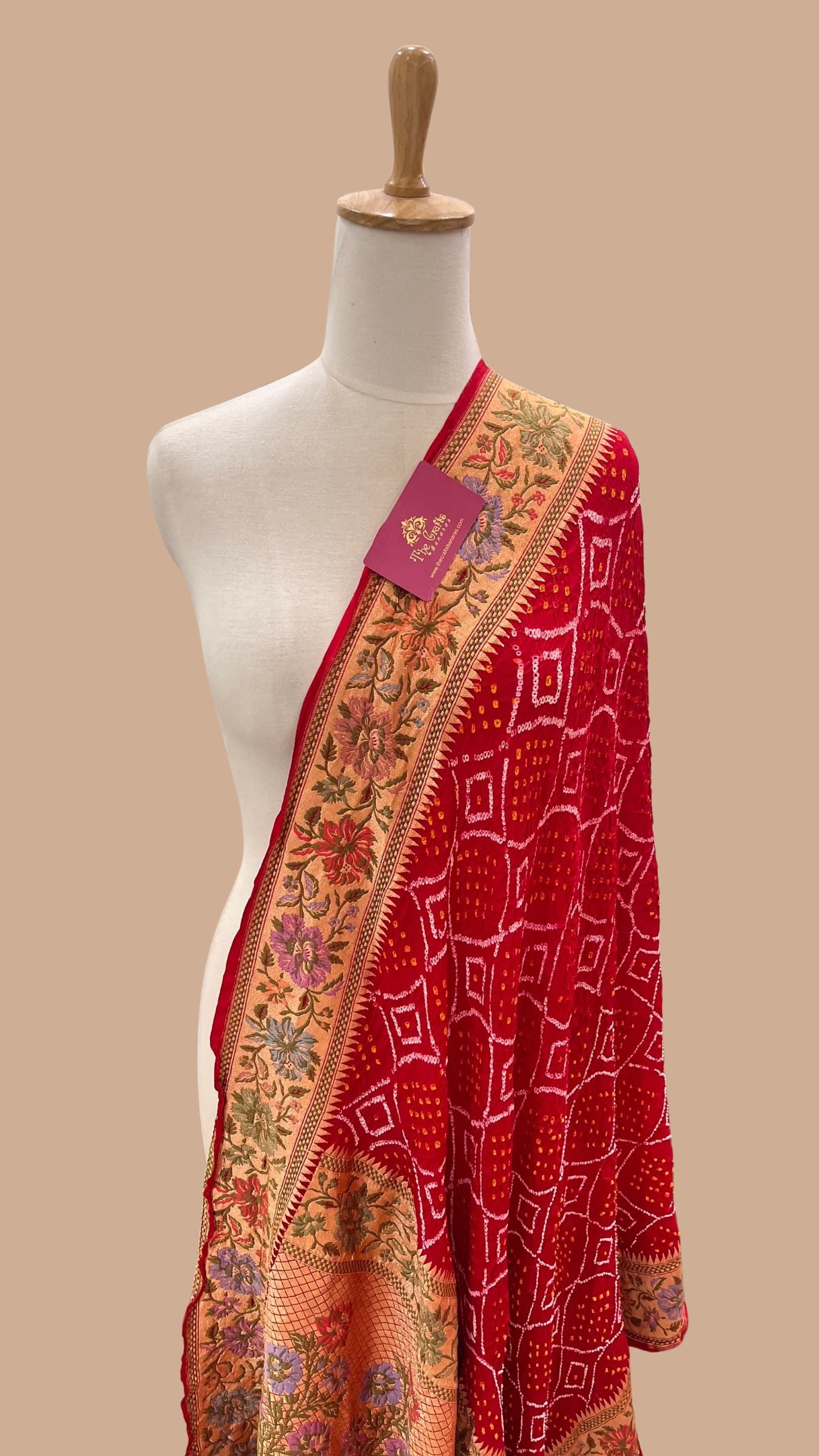 Khaddi Georgette Banarasi Handloom Bandhej Dupatta