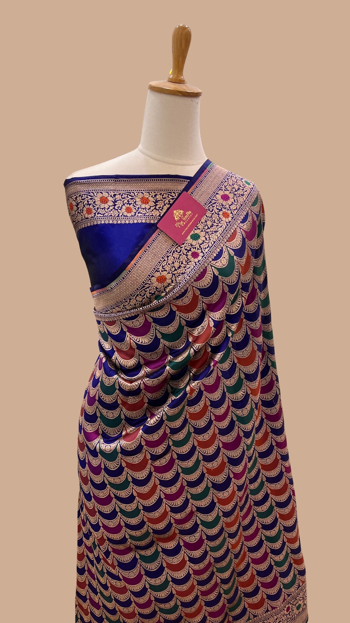 Rangkat Pure Katan Silk Handloom Banarasi Saree - Jaal with meenakari