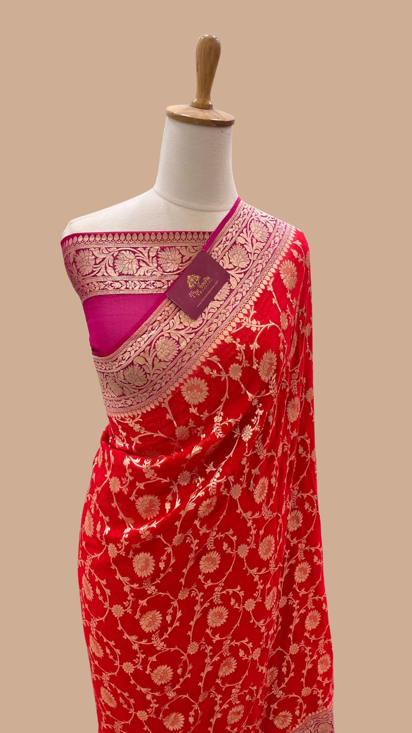 Khaddi Georgette Banarasi Saree - Gold Zari