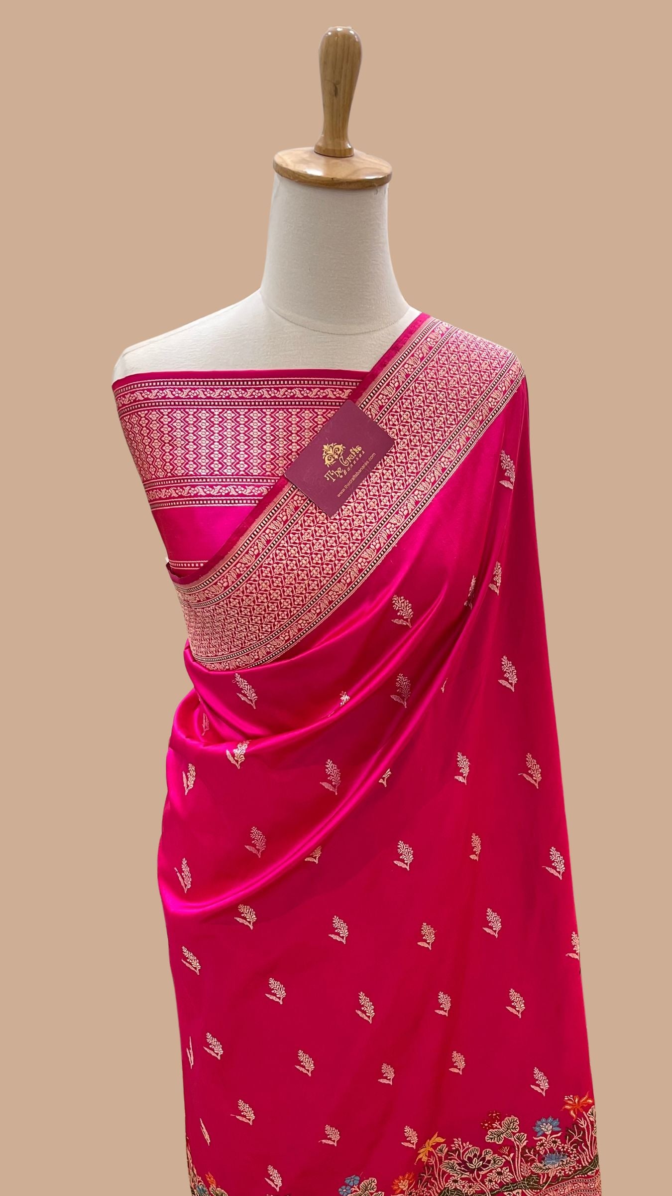 Pure Katan Silk Handloom Banarasi Saree - with Kadhua Meenakari Work