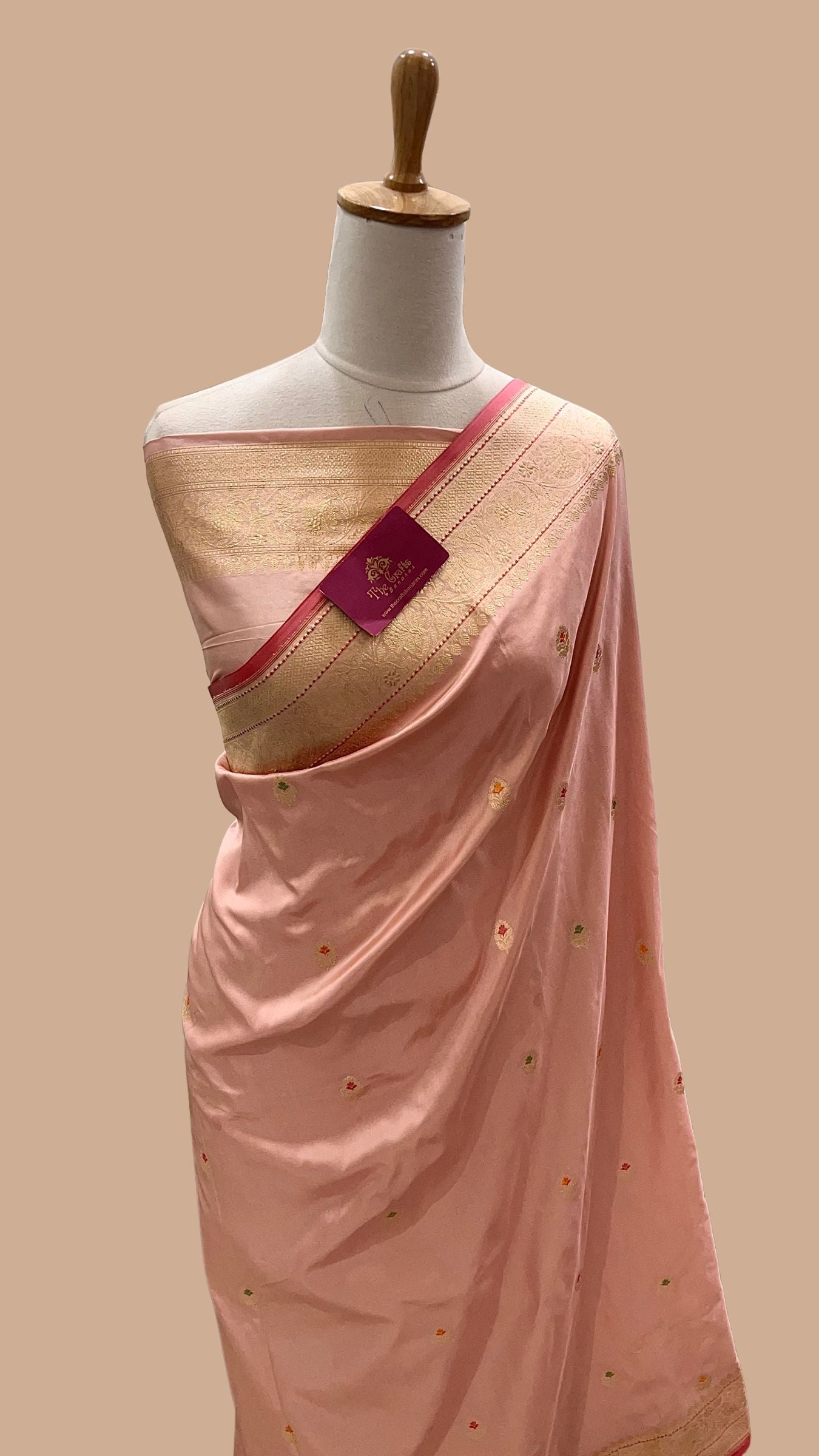 Pure Katan Silk Handloom Banarasi Saree - with kadhua zari work