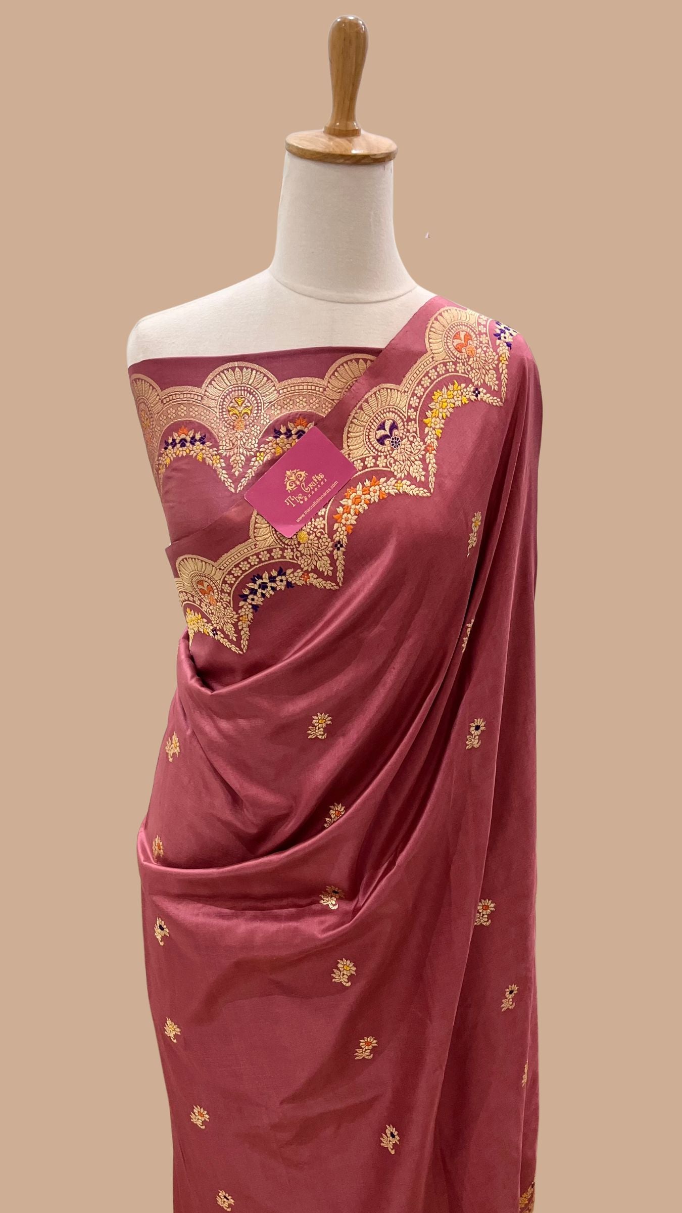 Pure Katan Silk Handloom Banarasi Saree - with Kadhua Meenakari Motifs