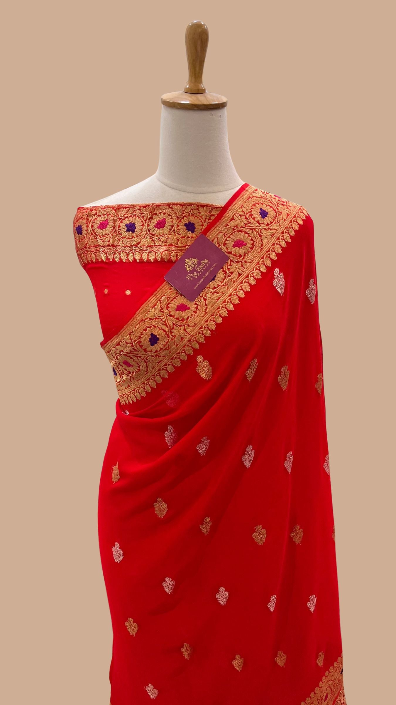 Tissue Georgette Handloom Banarasi Saree - with kadhua Meenakari Motifs