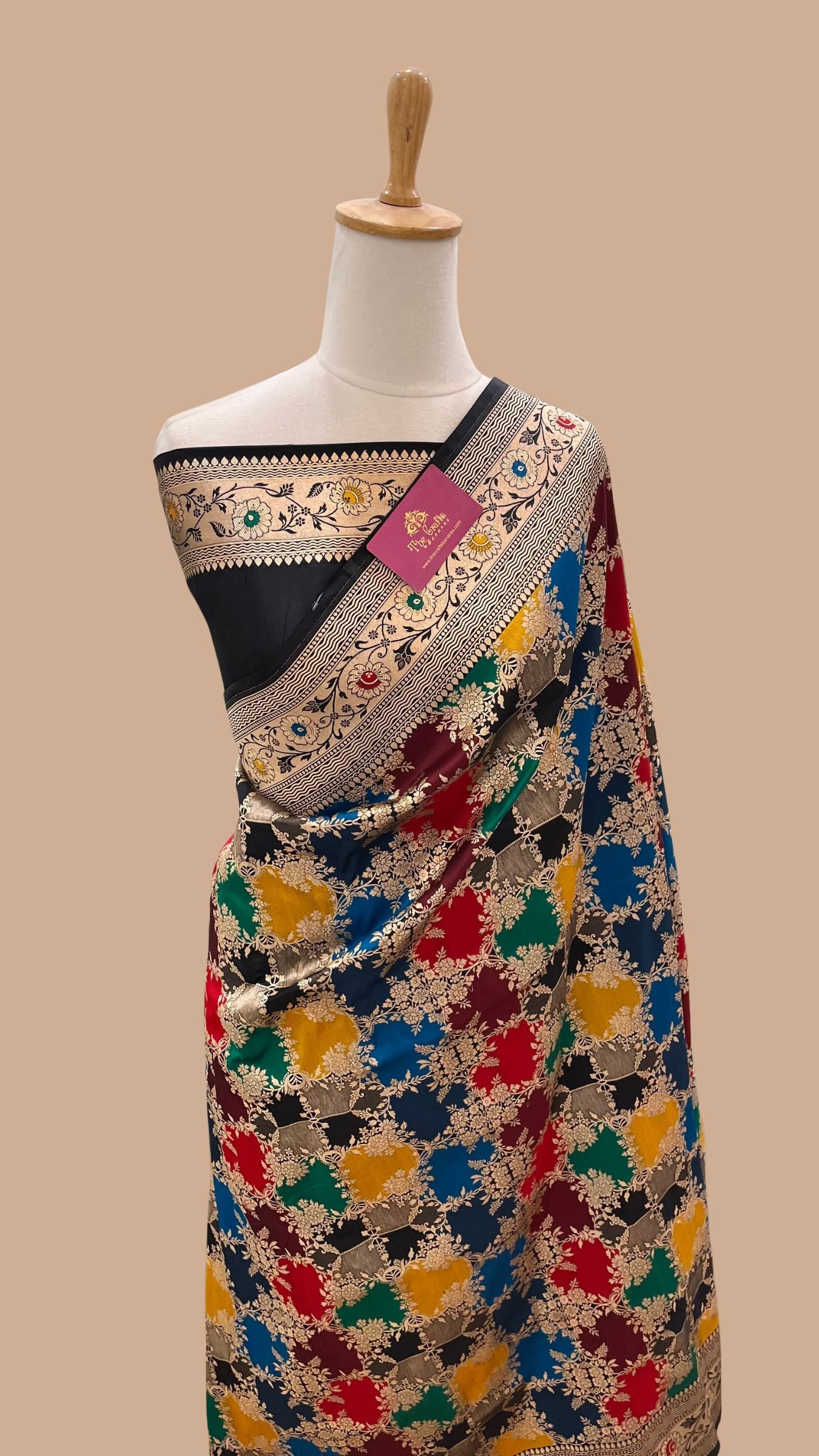 Rangkat Pure Katan Silk Handloom Banarasi Saree - Jaal With Meenakari