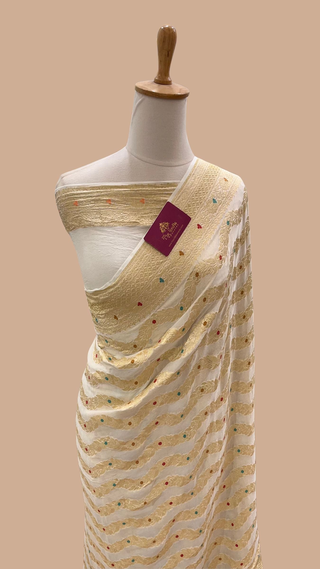 Khaddi Georgette Handloom Banarasi Saree - Jaal with Meenakari