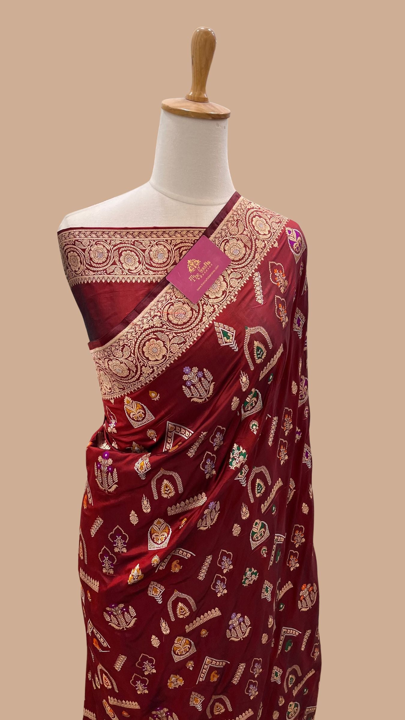 Pure Katan Silk Handloom Banarasi Saree - All over jaal work with meenakari