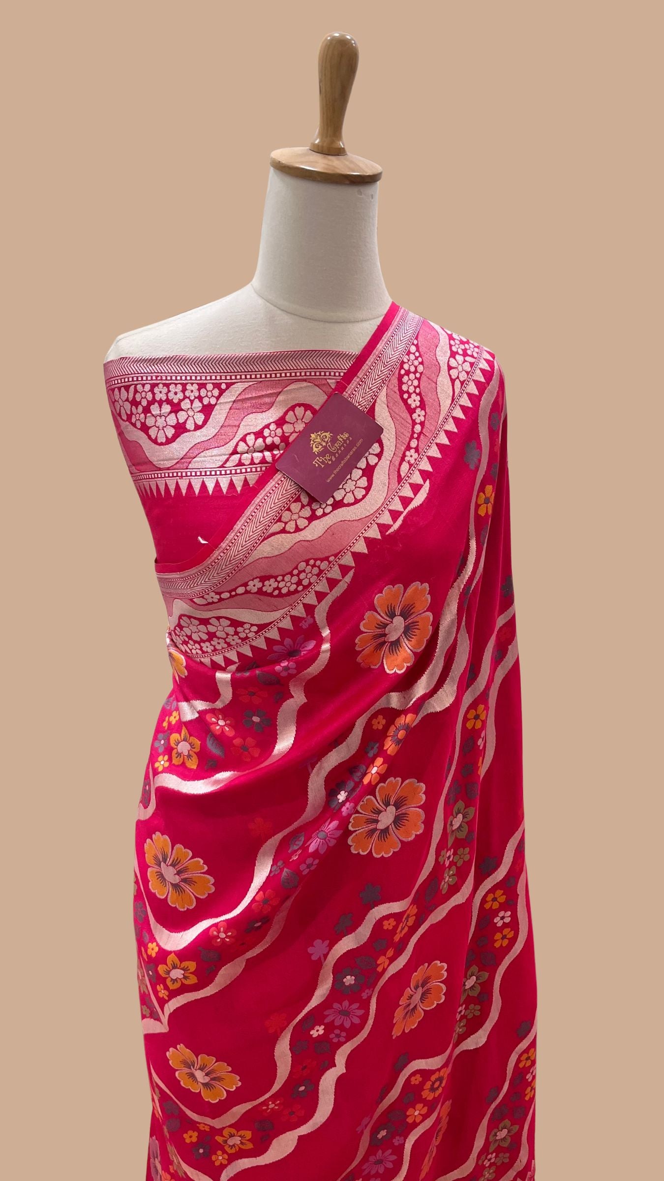 Khaddi Georgette Handloom Banarasi Saree - Jaal with Meenakari