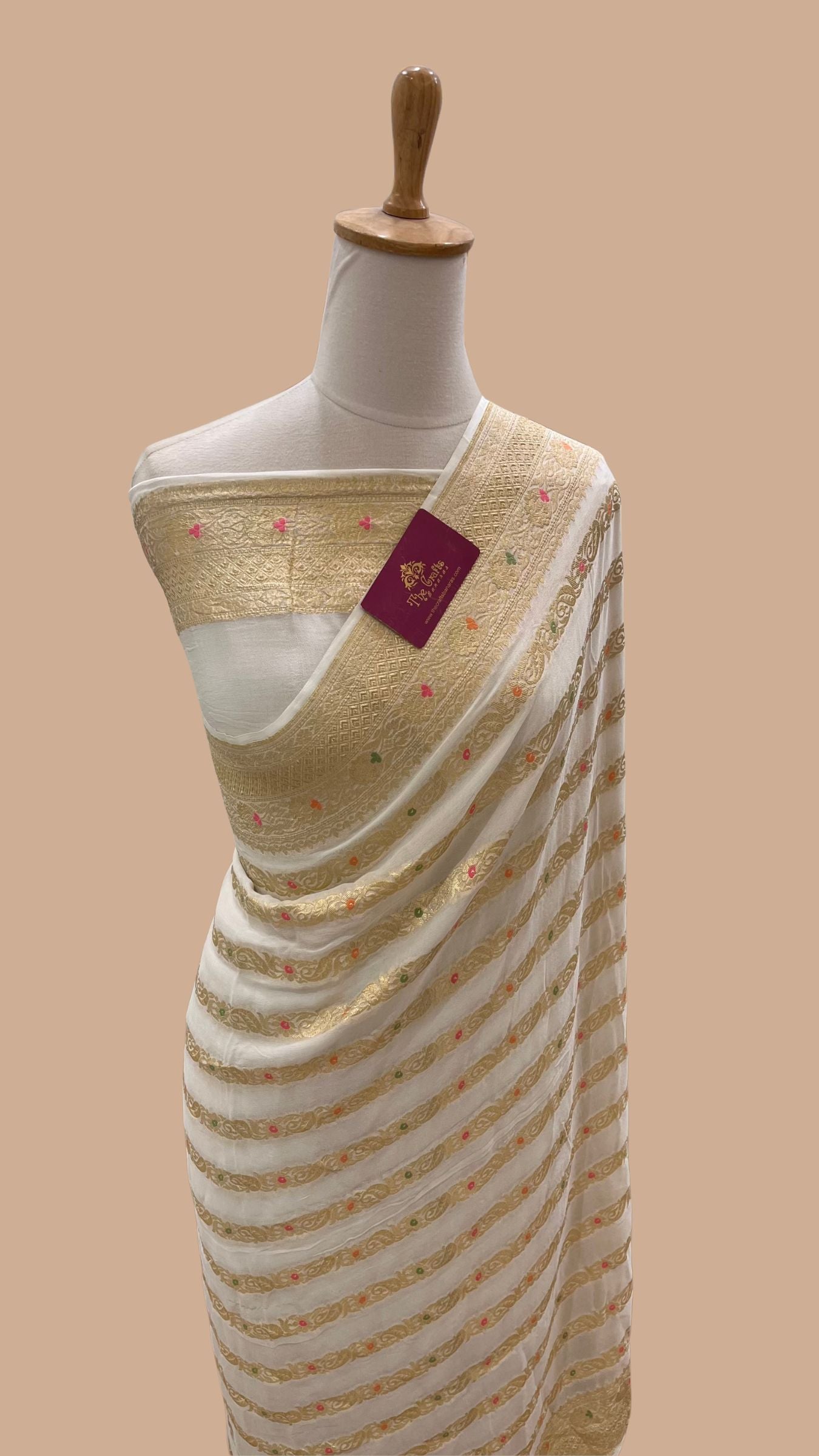Khaddi Georgette Handloom Banarasi Saree - Jaal with Meenakari