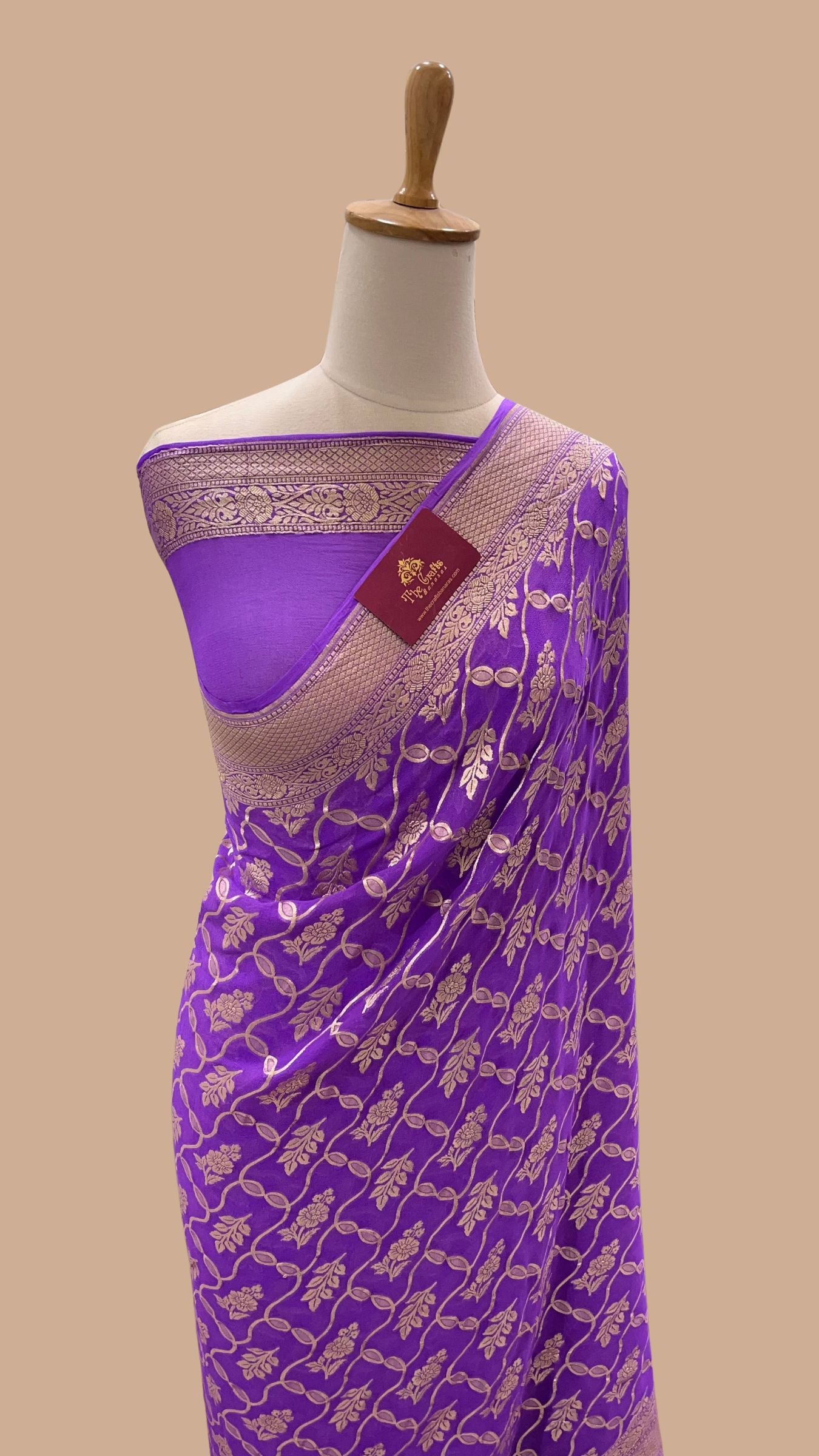 Khaddi Georgette Handloom Banarasi Saree - Water Zari