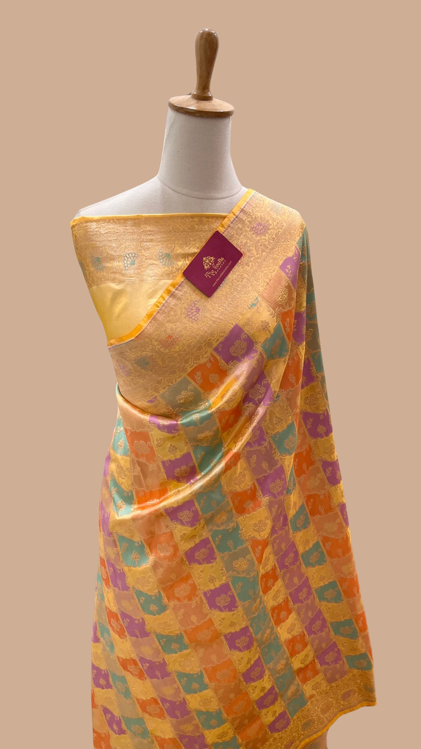 Rangkat Pure Katan Silk Handloom Banarasi Saree - Jaal with meenakari