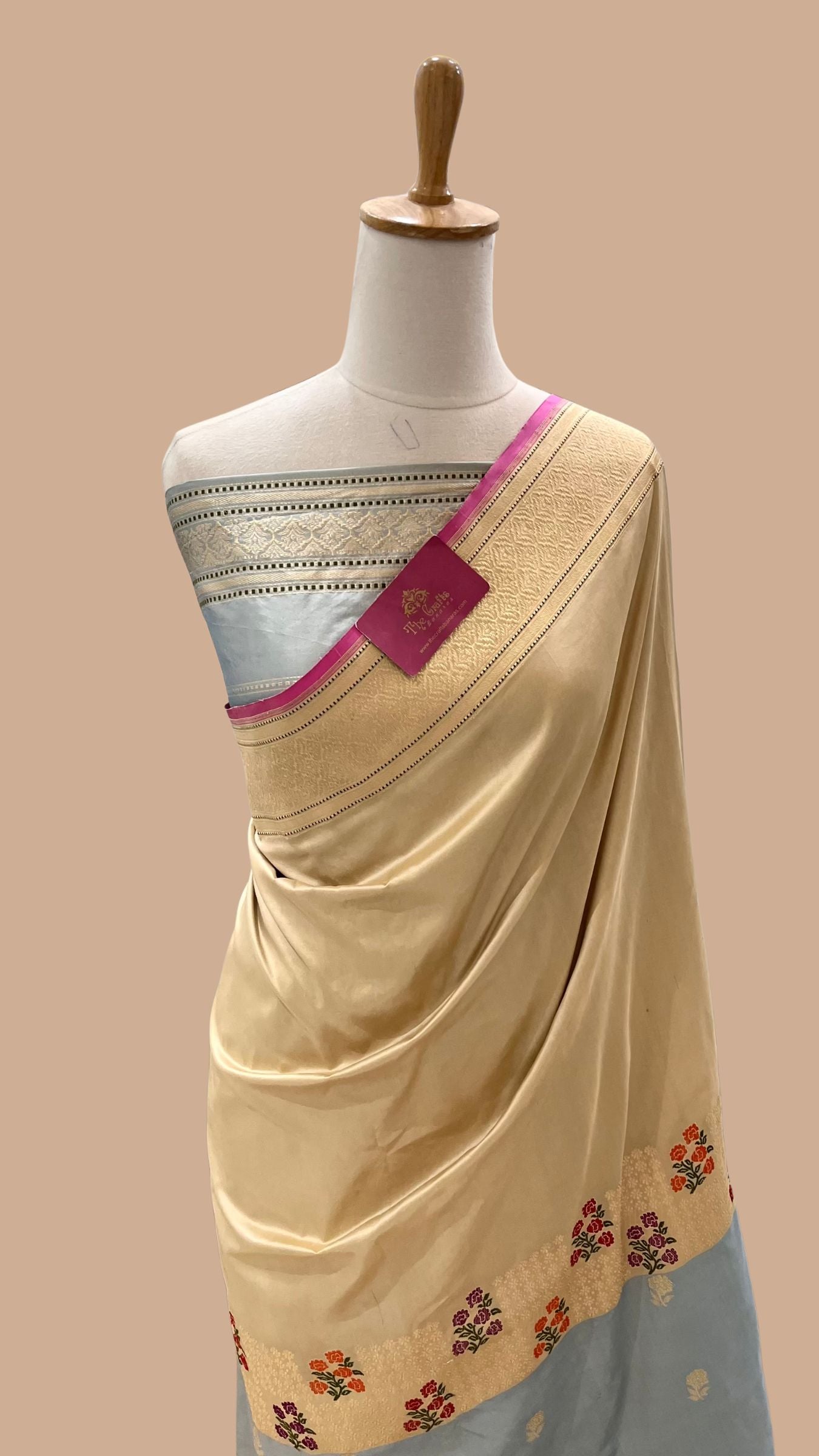 Pure Katan Silk Handloom Banarasi Saree - with Kadhua Meenakari Work