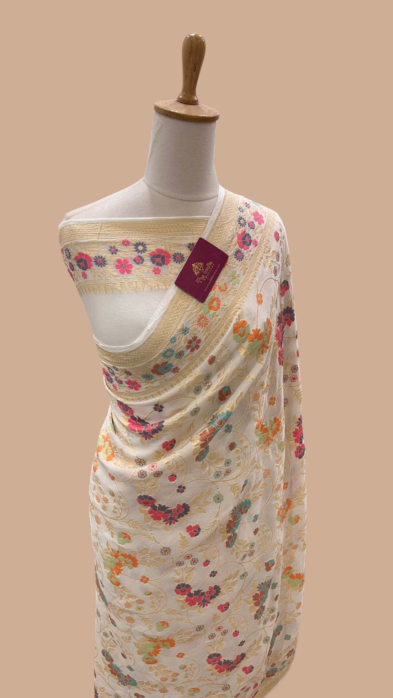 Khaddi Georgette Handloom Banarasi Saree - Jaal with Meenakari