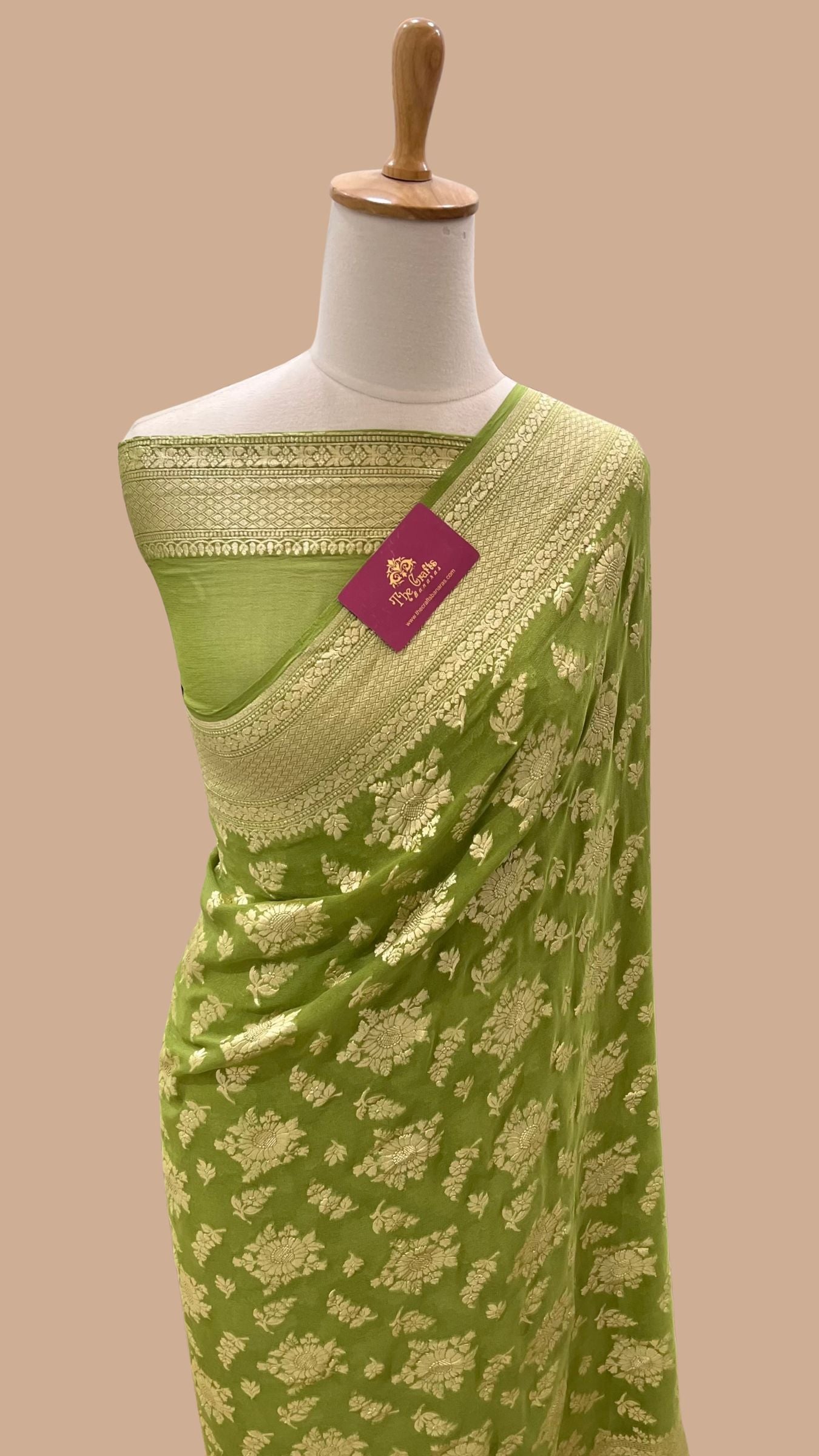 Khaddi Georgette Handloom Banarasi Saree - Water Zari