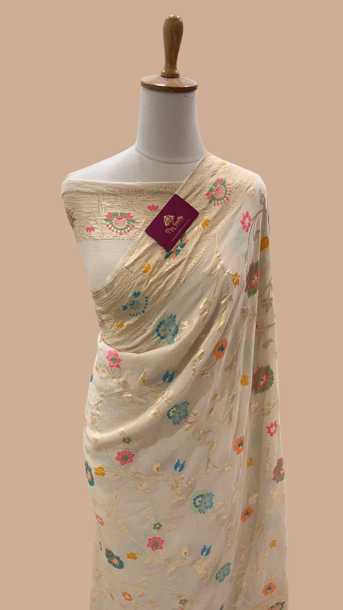Khaddi Georgette Handloom Banarasi Saree - Jaal with Meenakari