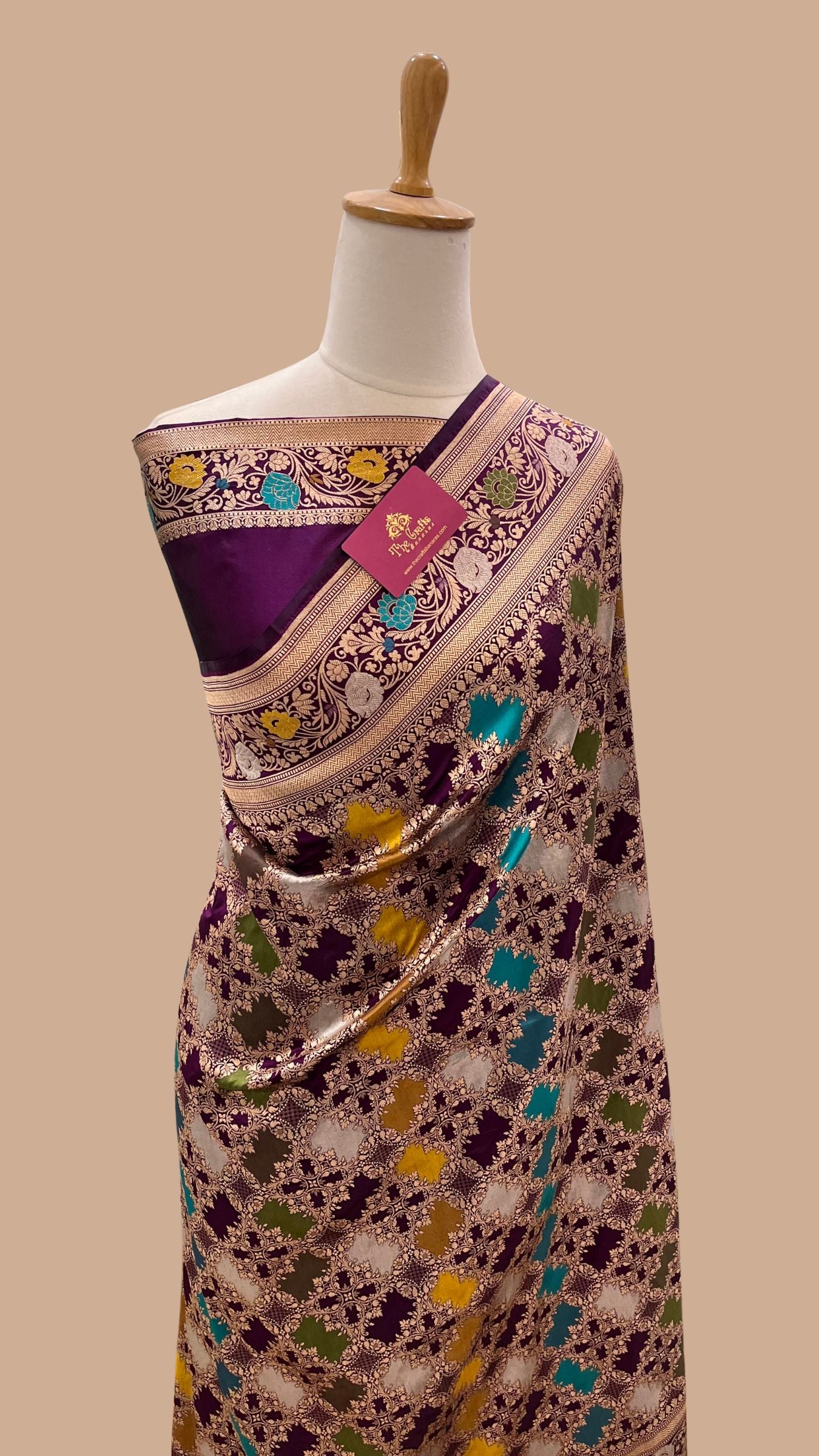 Rangkat Pure Katan Silk Handloom Banarasi Saree - Jaal with meenakari