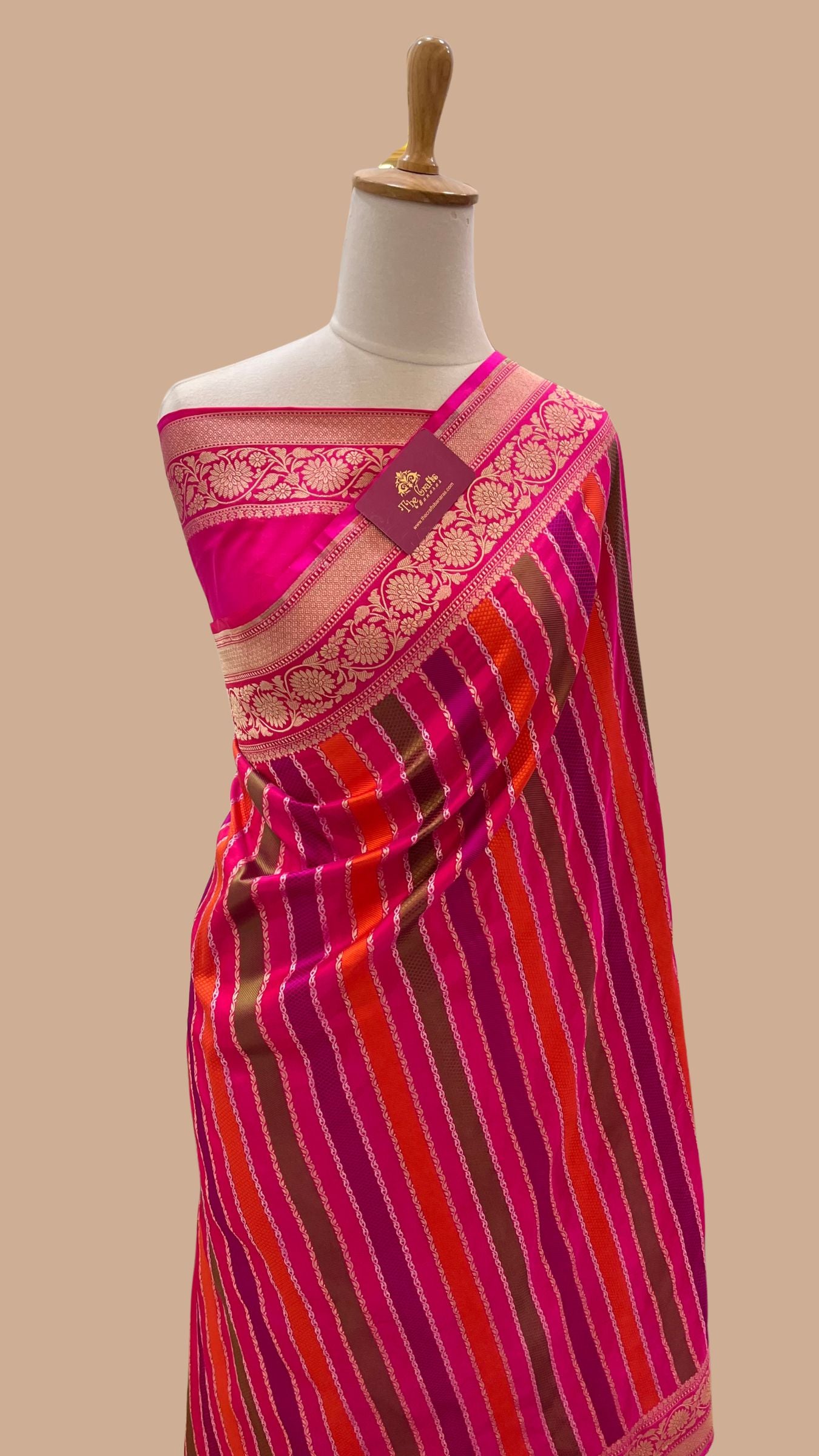 Rangkat Pure Katan Silk Handloom Banarasi Saree - with kadhua work