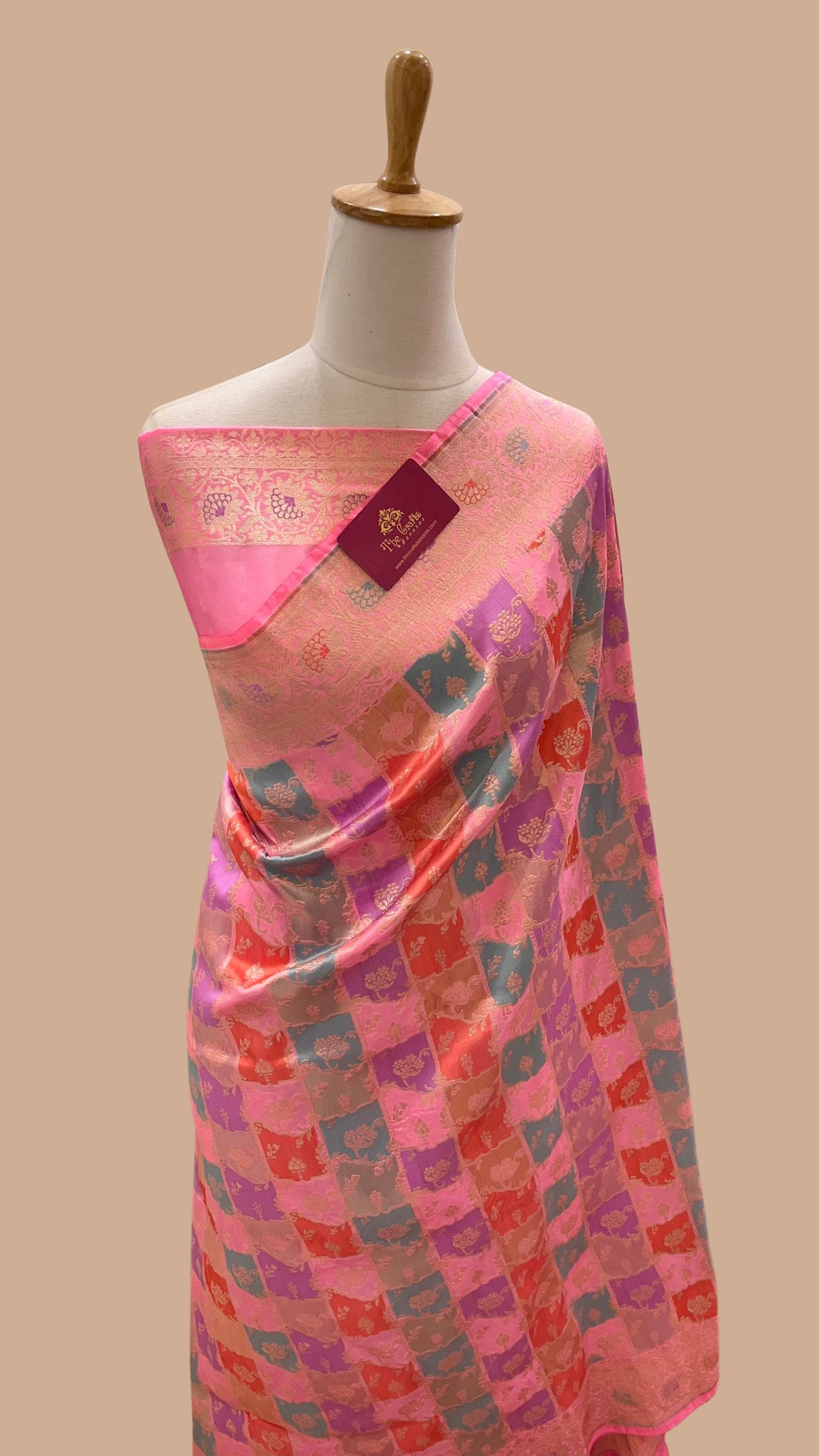 Rangkat Pure Katan Silk Handloom Banarasi Saree - Jaal with meenakari