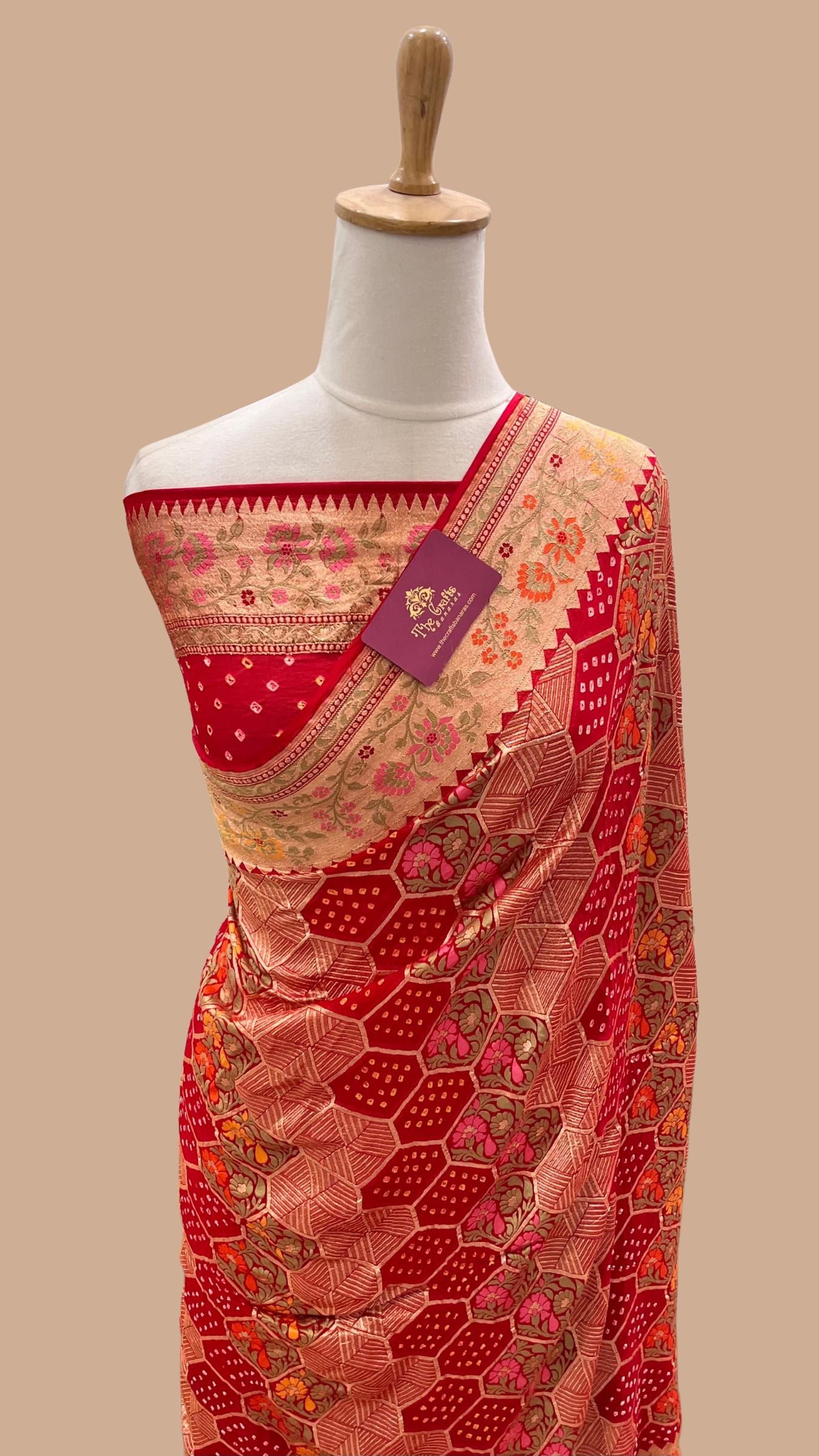 Pure Georgette Banarasi Handloom Bandhej Saree - Jaal with Meenakari