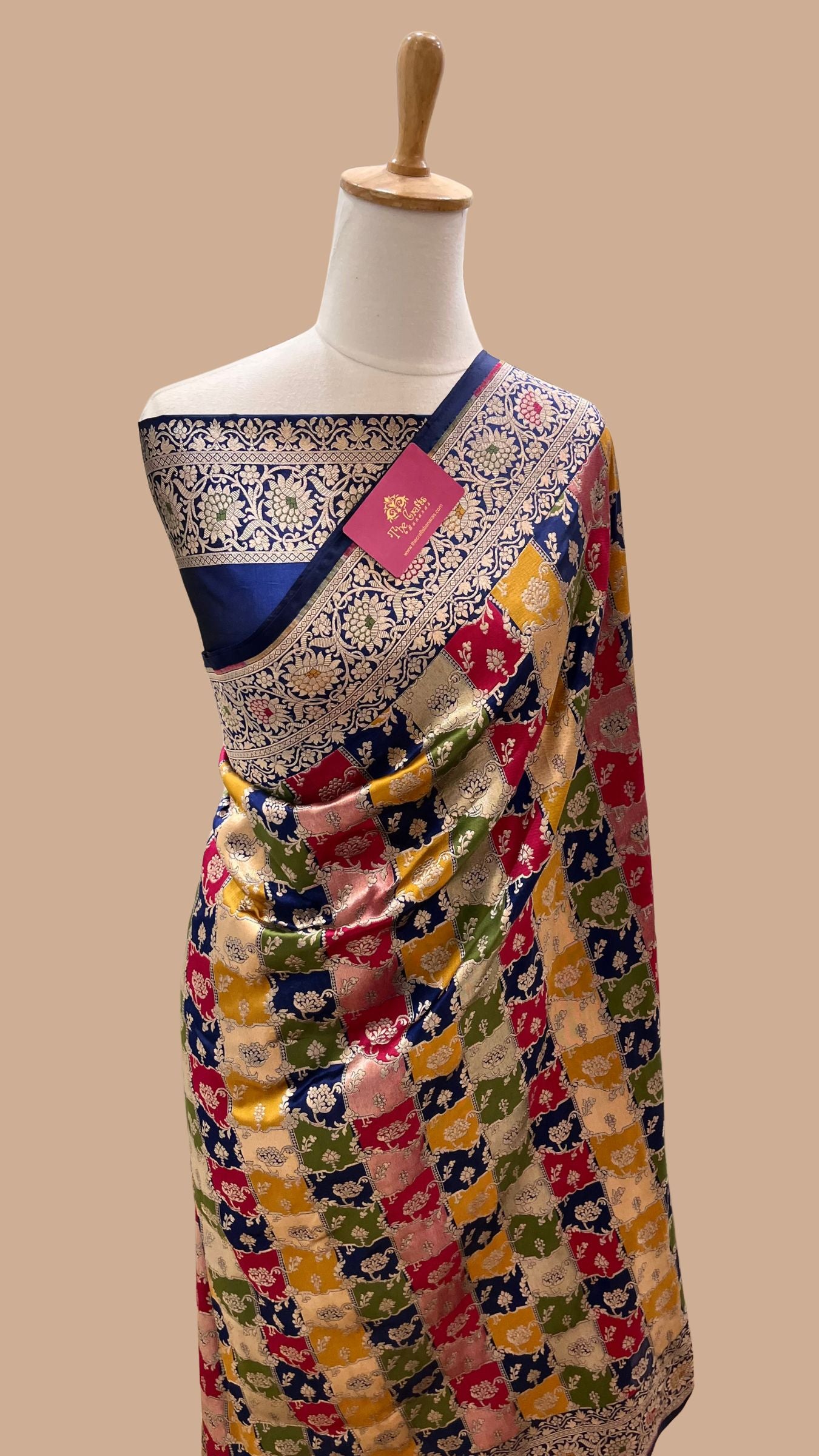 Rangkat Pure Katan Silk Handloom Banarasi Saree - Jaal with meenakari