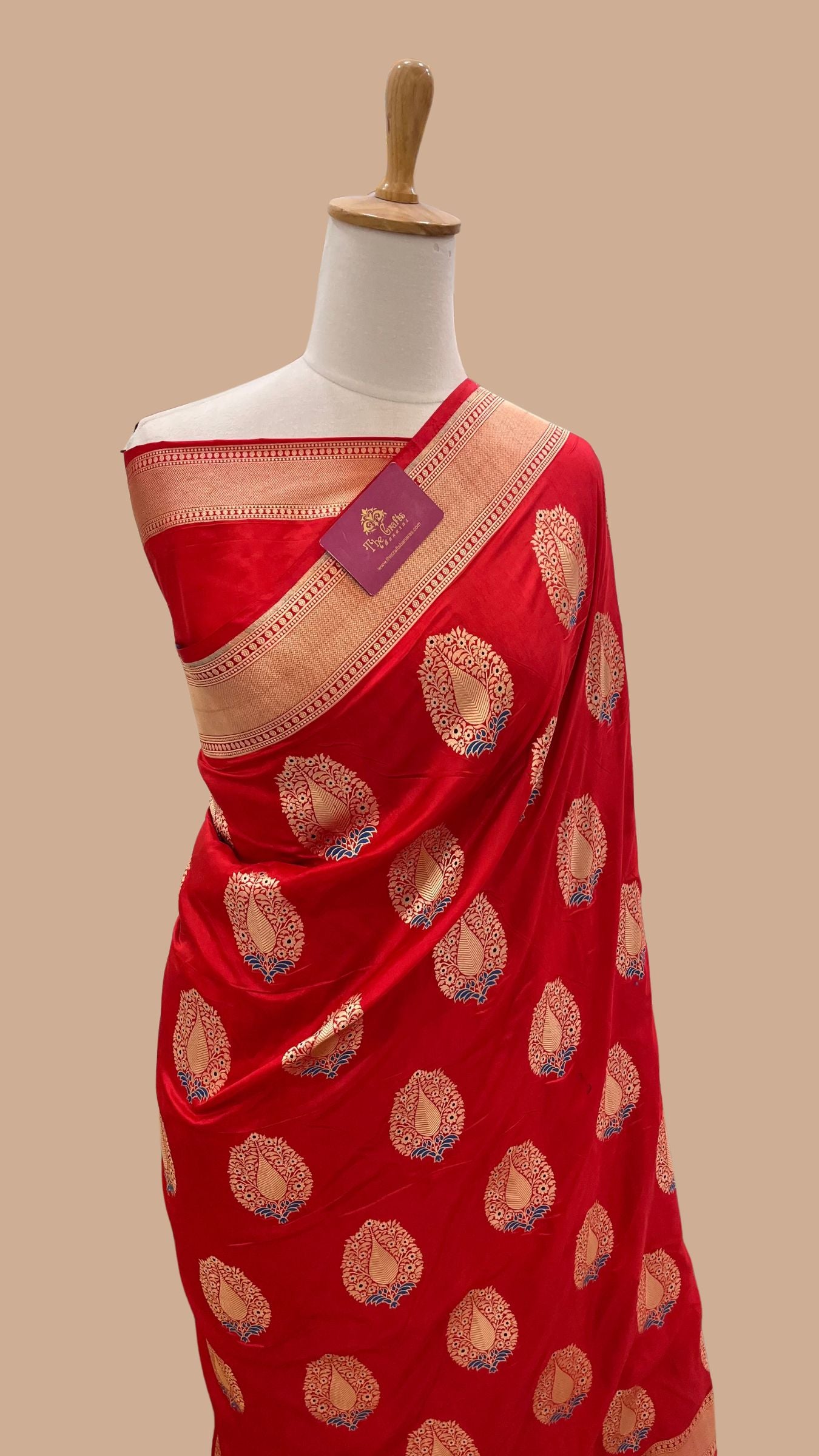 Pure Katan Silk Handloom Banarasi Saree - Jaal with Meenakari
