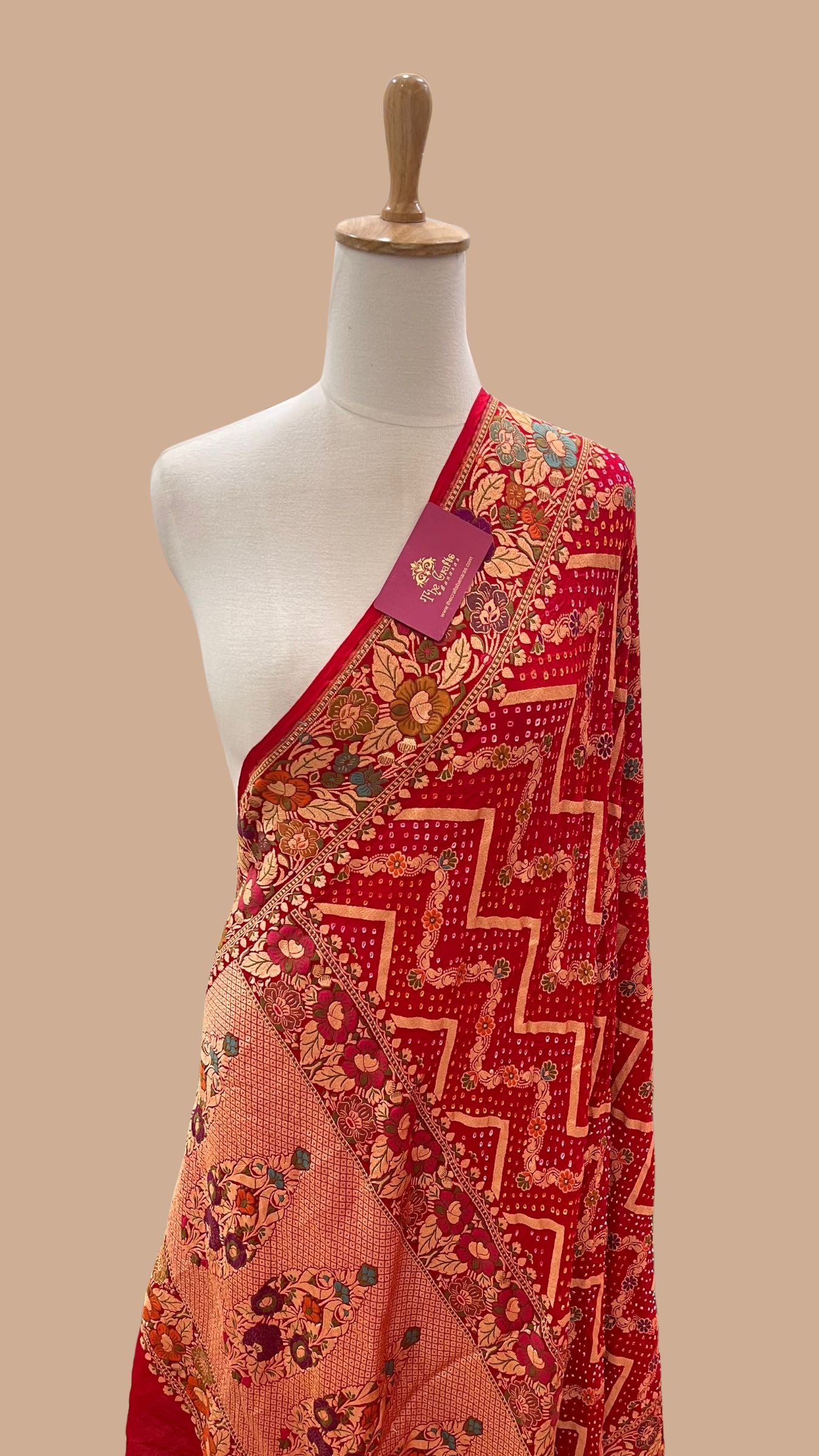 Khaddi Georgette Banarasi Handloom Bandhej Dupatta