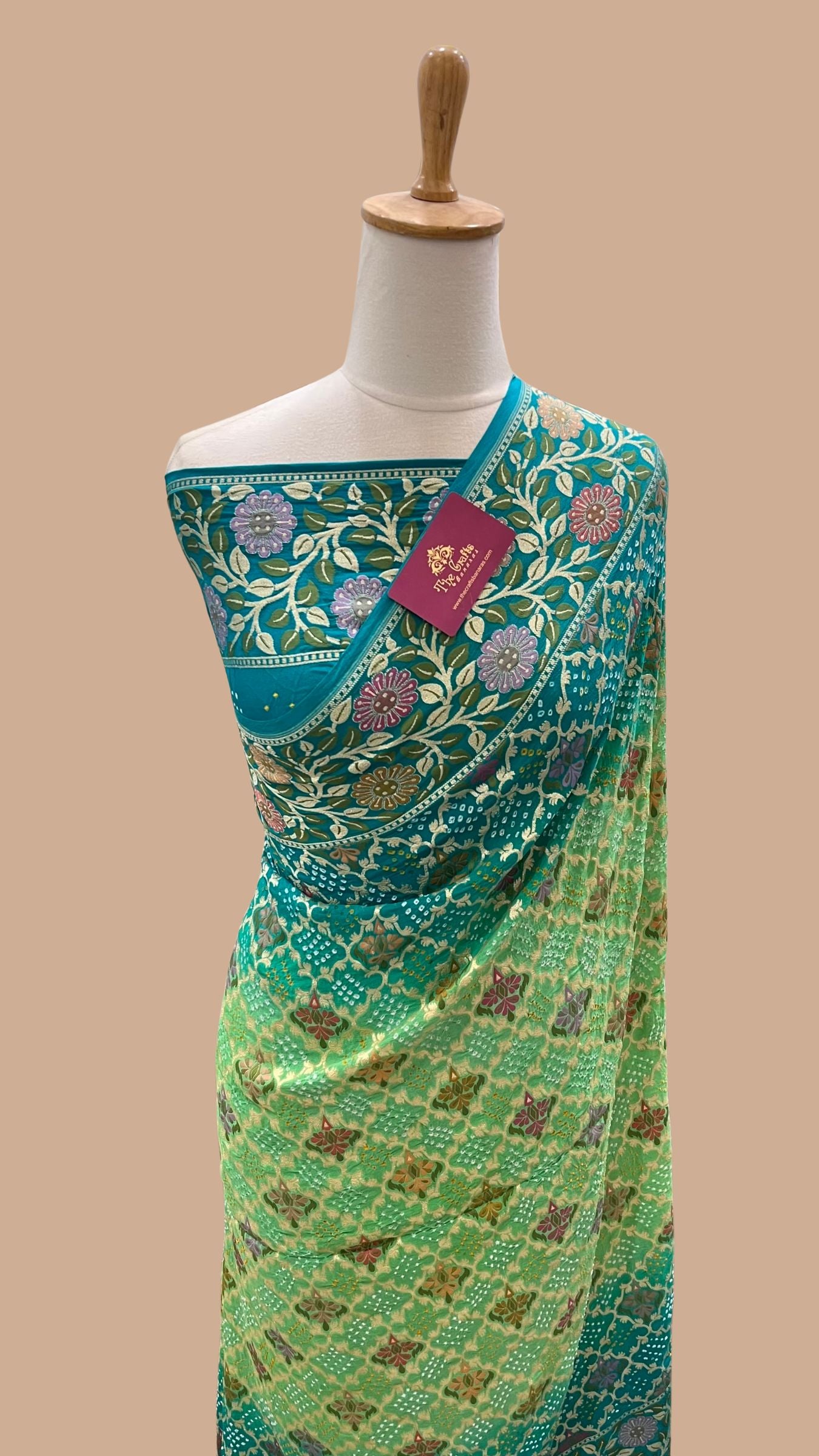 Pure Georgette Banarasi Handloom Bandhej Saree - Jaal with Meenakari
