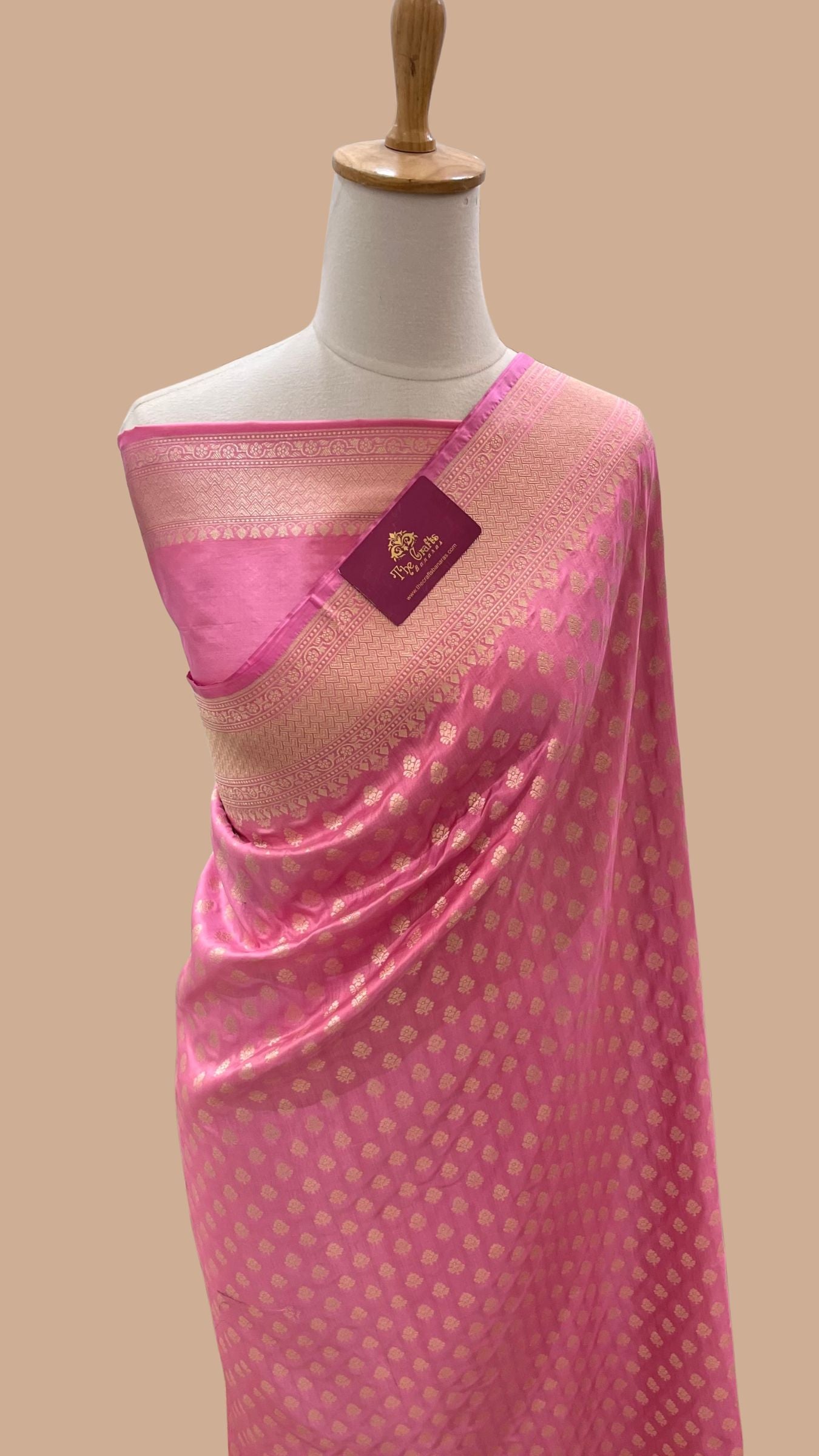 Pure Katan Silk Handloom Banarasi Saree - Jaal work