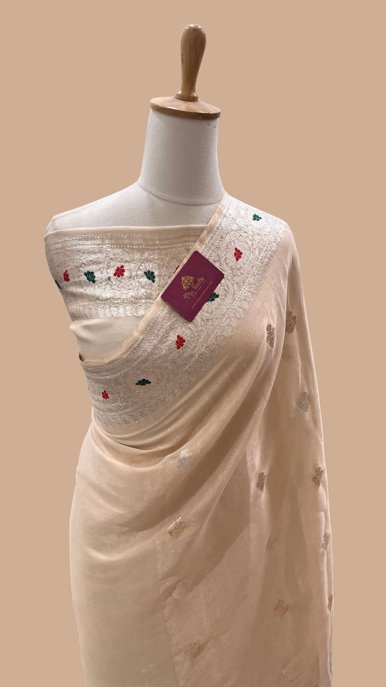 Tissue Georgette Handloom Banarasi Saree - with kadhua Meenakari Motifs