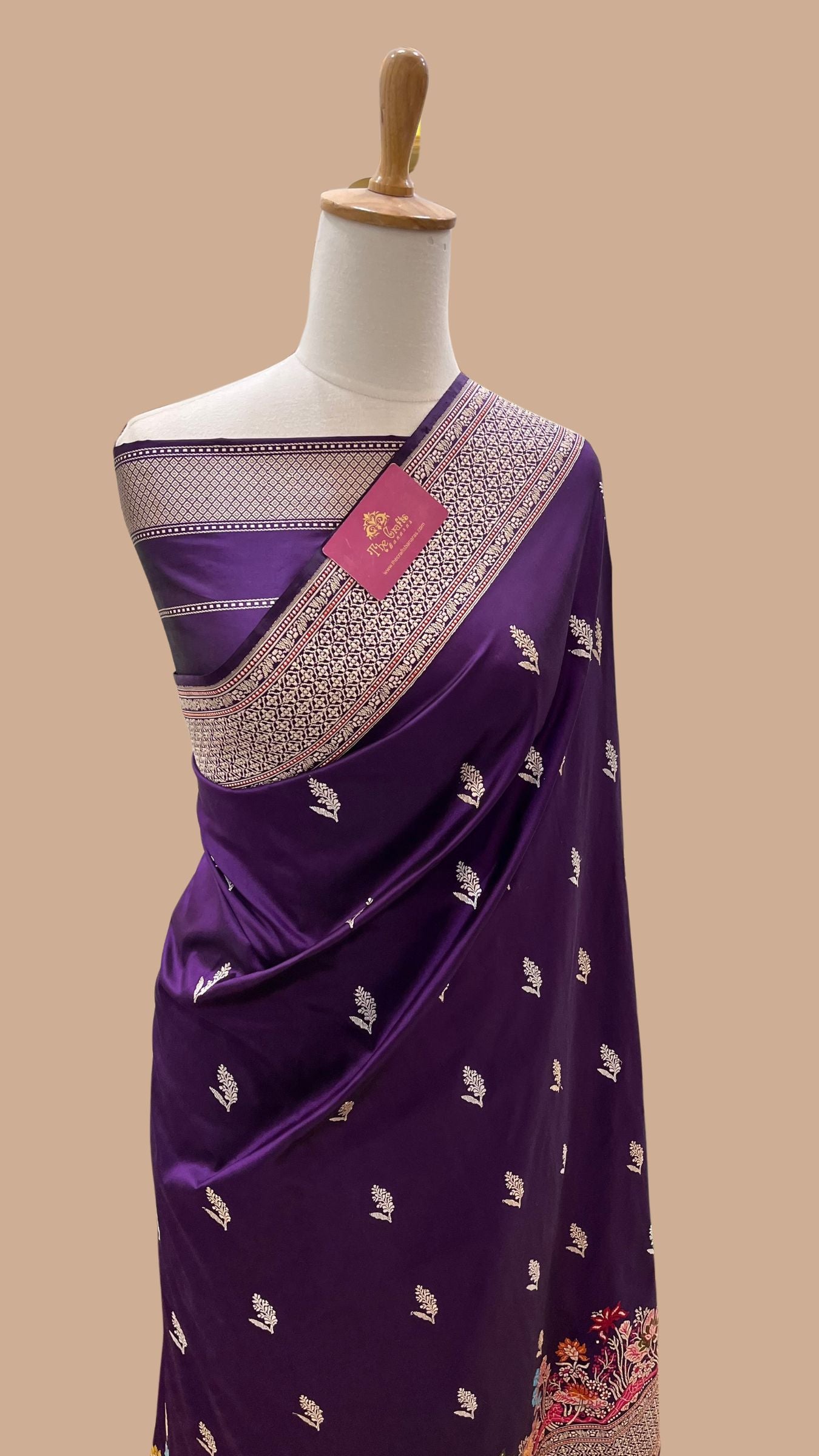 Pure Katan Silk Handloom Banarasi Saree - with kadhua meenakari motifs