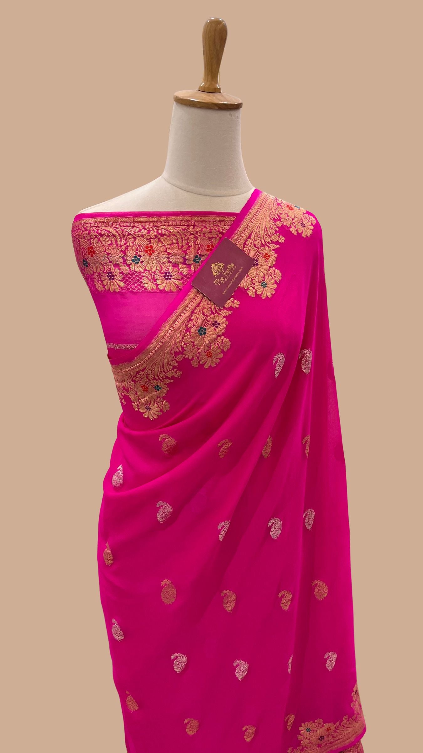Tissue Georgette Handloom Banarasi Saree - with kadhua Meenakari Motifs