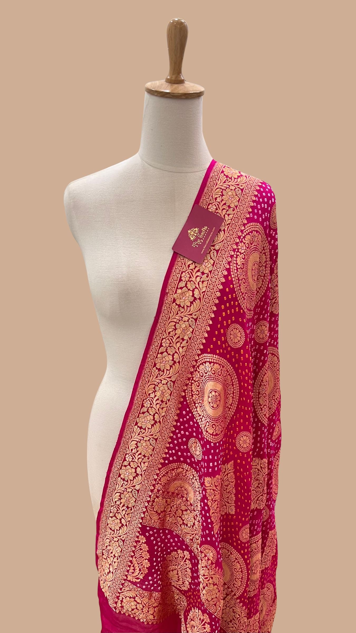 Khaddi Georgette Banarasi Handloom Bandhej Dupatta