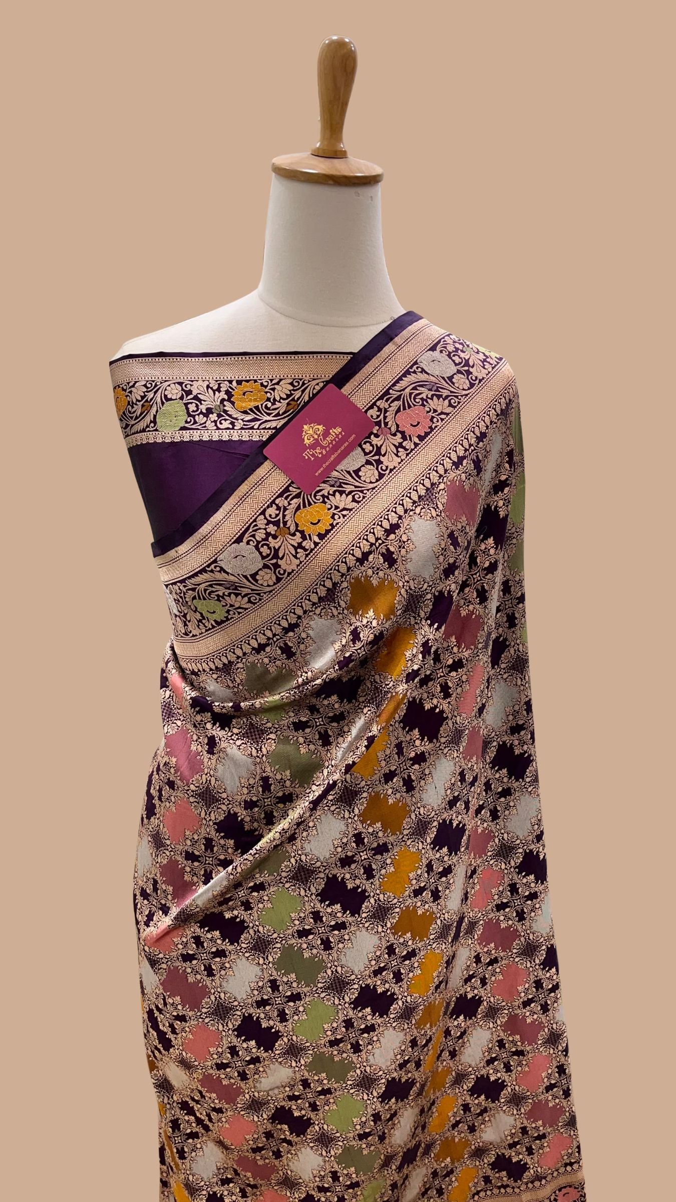 Rangkat Pure Katan Silk Handloom Banarasi Saree - Jaal with meenakari