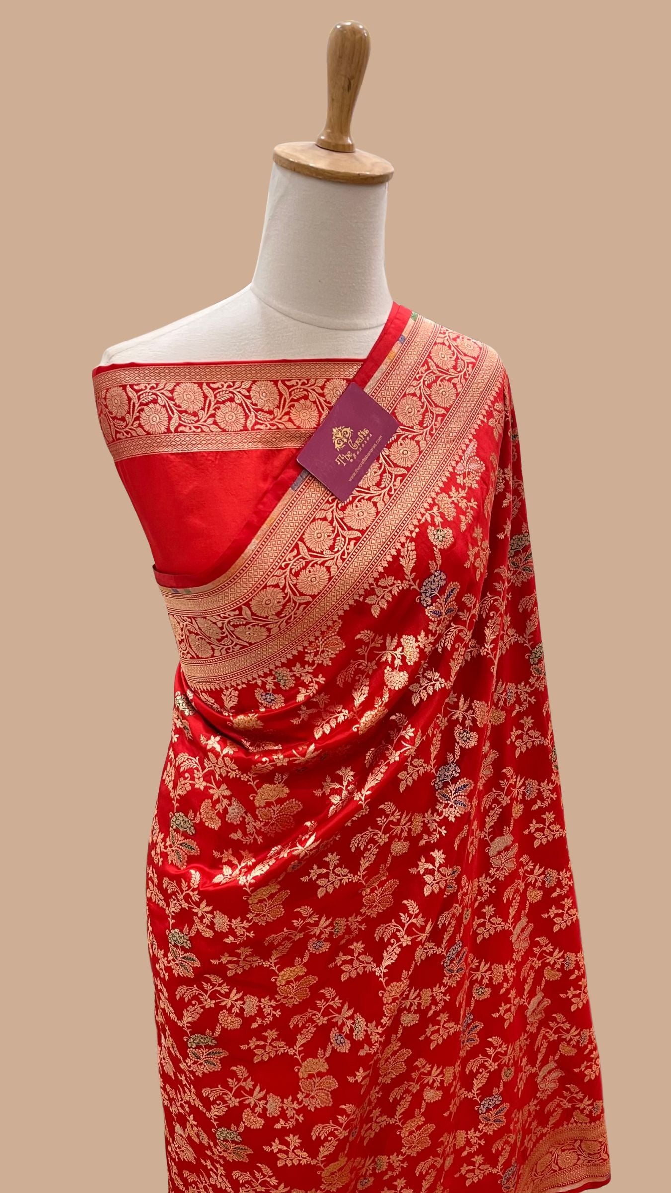 Pure Katan Silk Handloom Banarasi Saree - Jaal Work With Meenakari