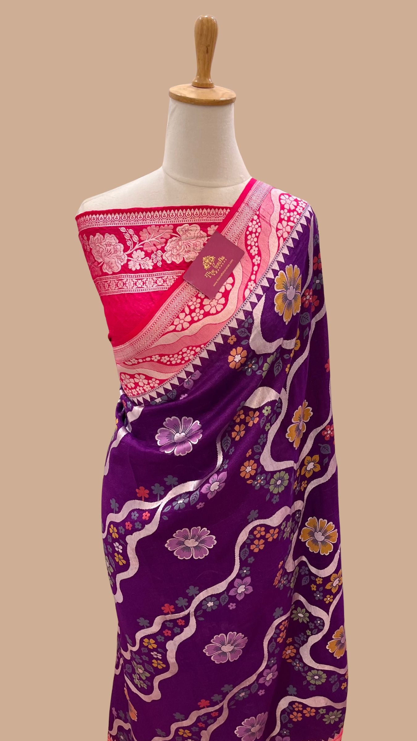 Tussar Georgette Handloom Banarasi Saree - Meenakari