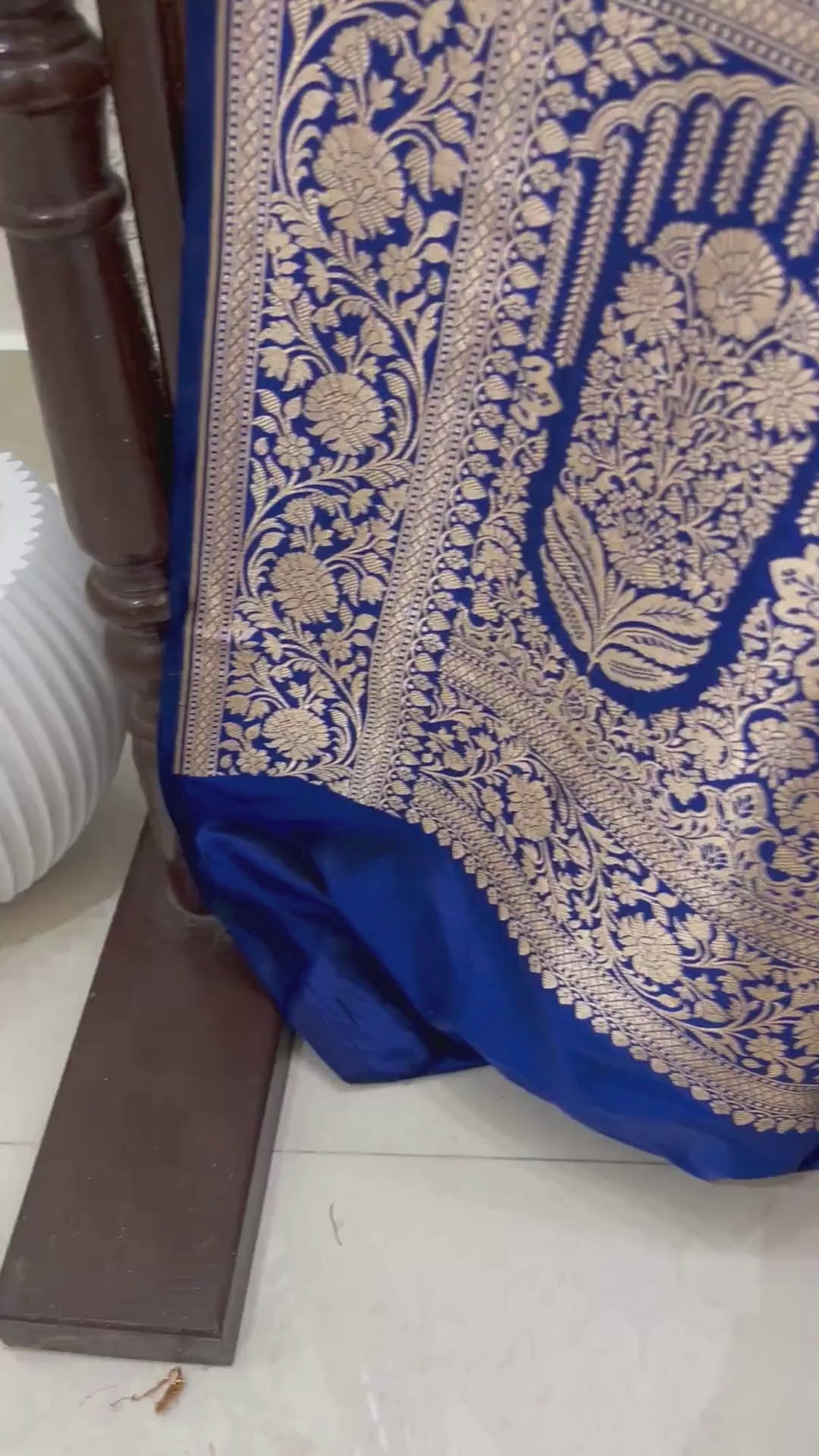 Rangkat Pure Katan Silk Handloom Banarasi Saree - Jaal Work With Meenakari