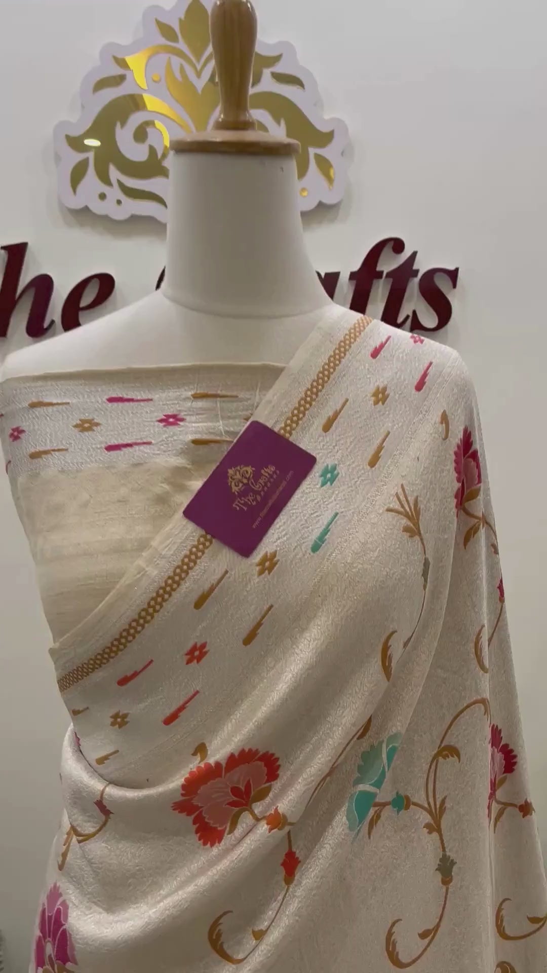 Tussar Georgette Handloom Banarasi Saree - Jaal with Meenakari