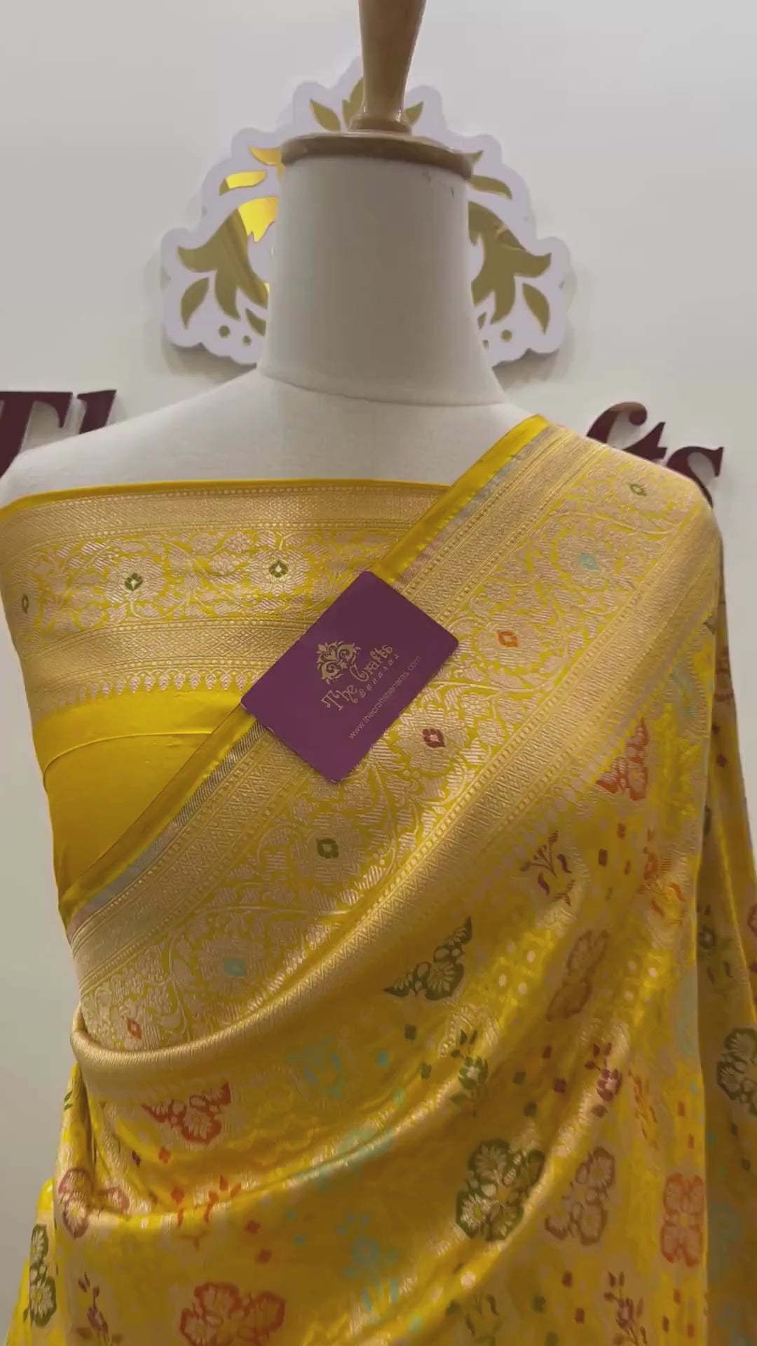 Rangkat Pure Katan Silk Handloom Banarasi Saree - Jaal with meenakari